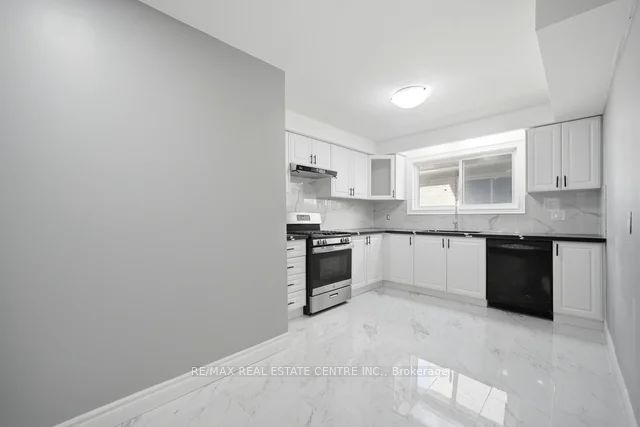 53 Farmhill Court, Toronto, ON M1B 2M1
