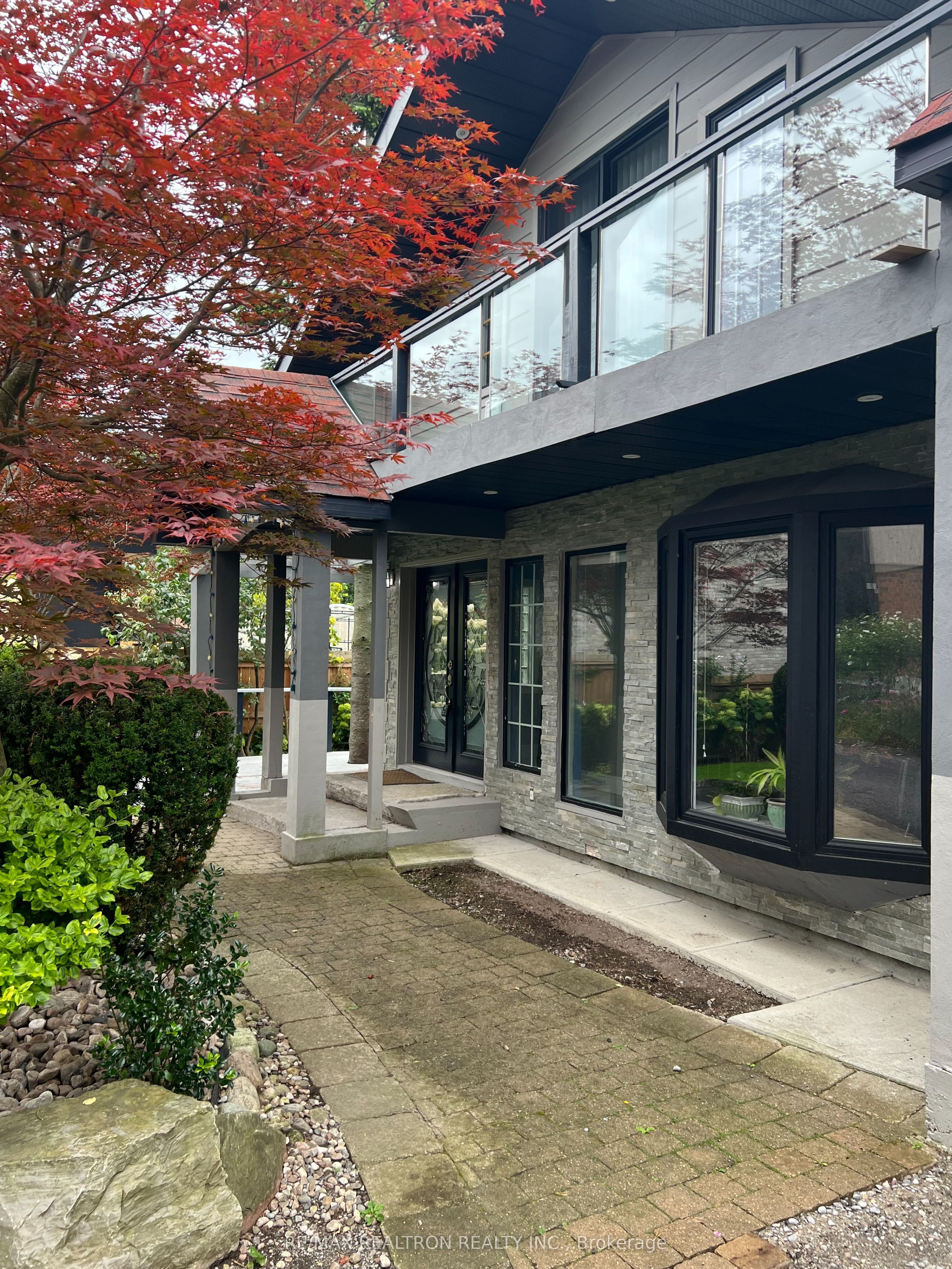 608 West Shore Boulevard, Pickering, ON L1W 2T8 photo 4