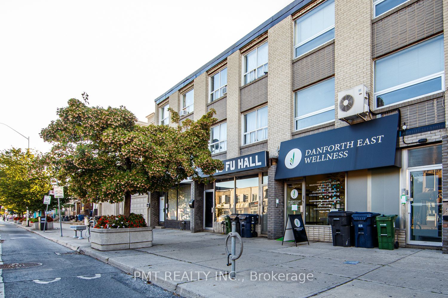 1774 Danforth Avenue 2, Toronto, ON M4C 1H8