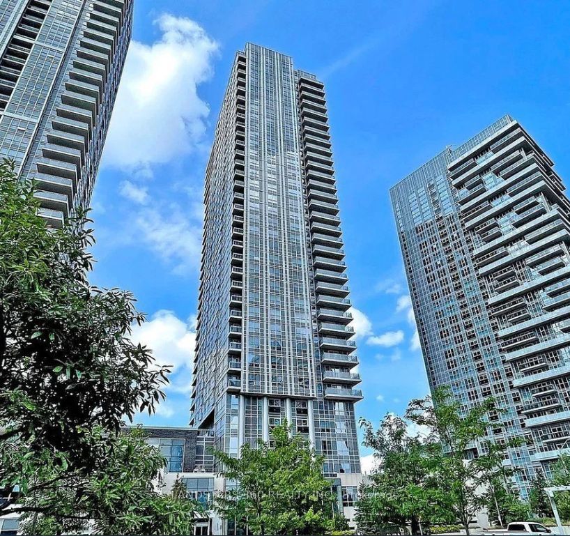 255 Village Green Square 2206, Toronto, ON M1S 0L3