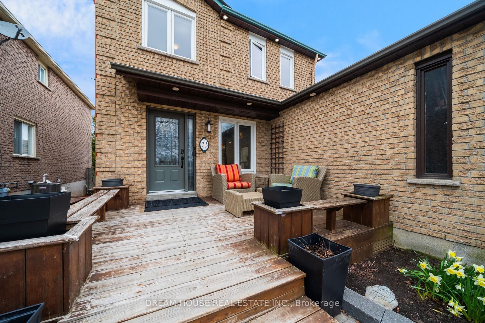 73 Hewitt Crescent, Ajax, ON L1S 7B4 photo 2