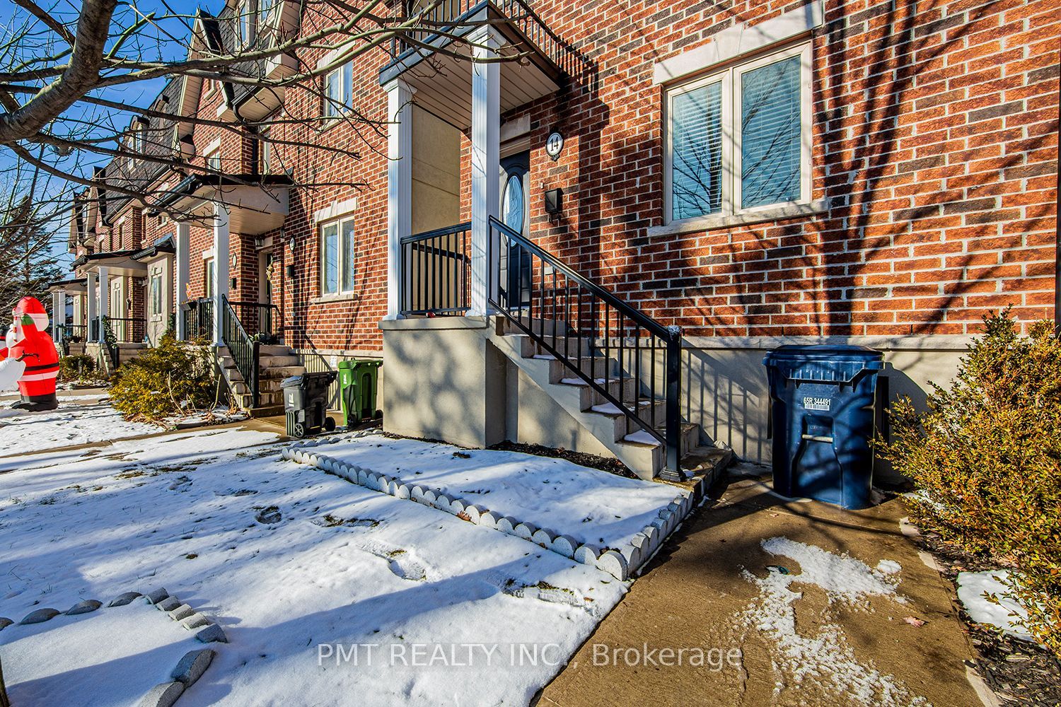 14 Coventry Street, Toronto, ON M1L 0H1 photo 2