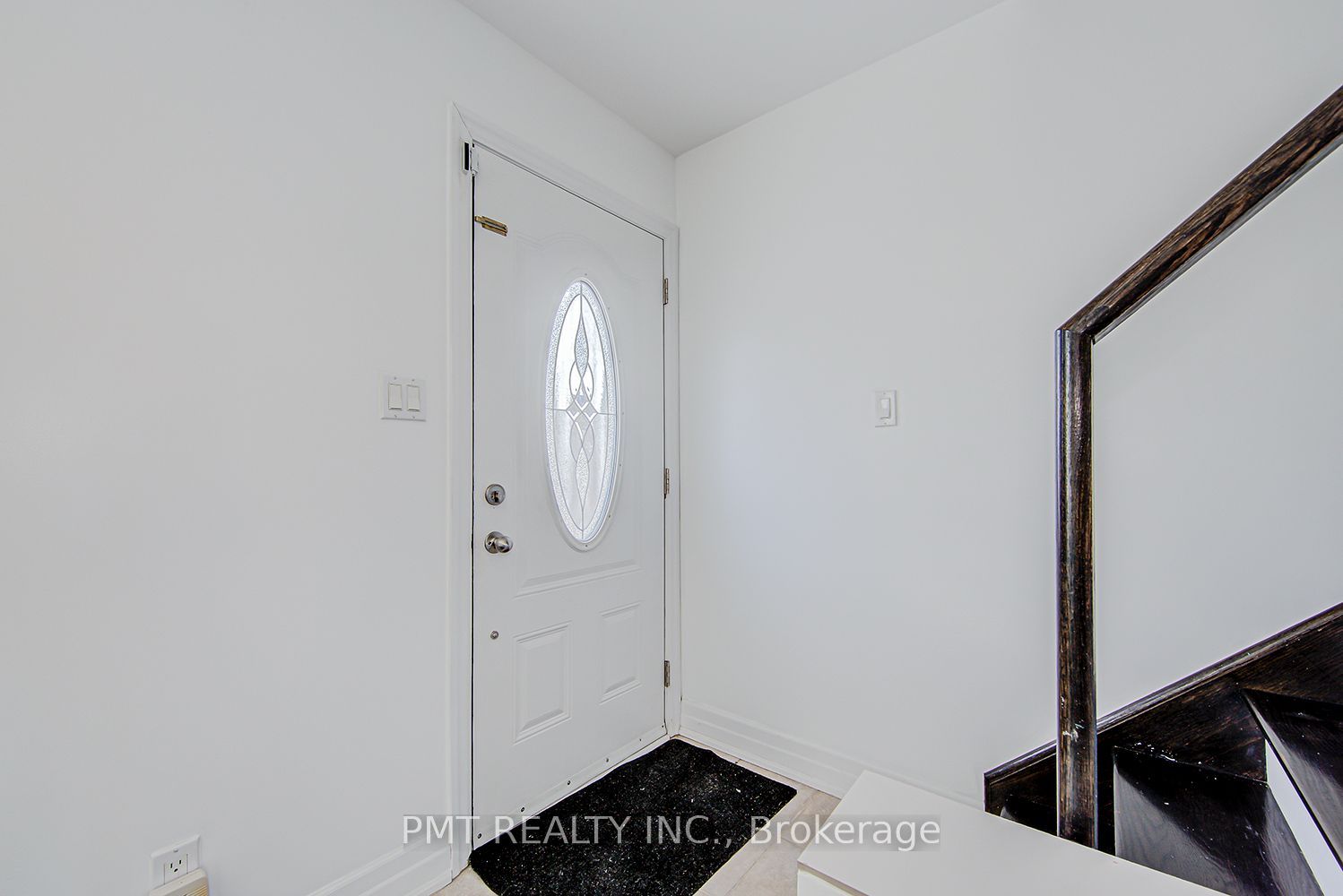 14 Coventry Street, Toronto, ON M1L 0H1 photo 3