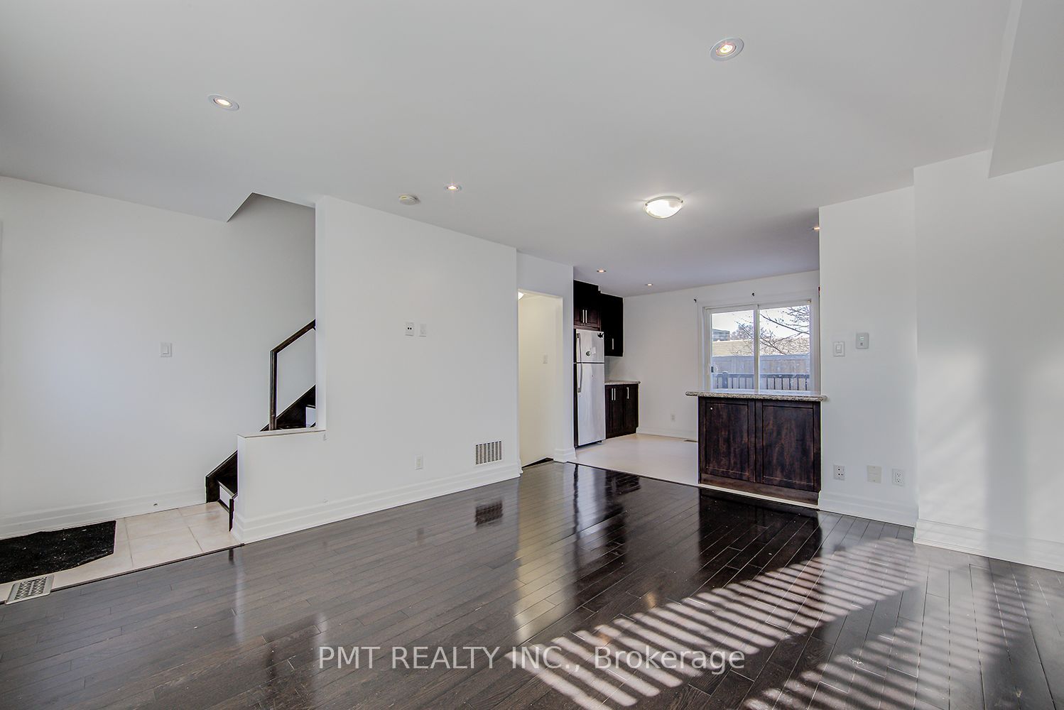 14 Coventry Street, Toronto, ON M1L 0H1 photo 4