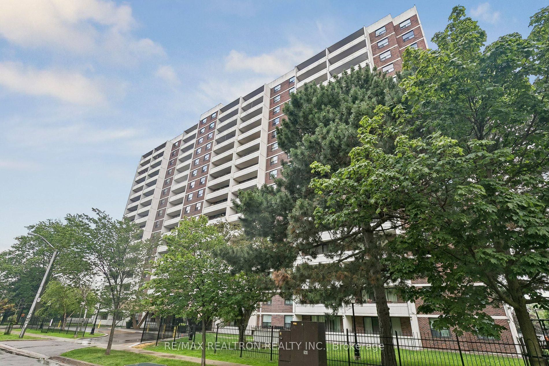 101 Prudential Drive 205, Toronto, ON M1P 4S5 photo 4