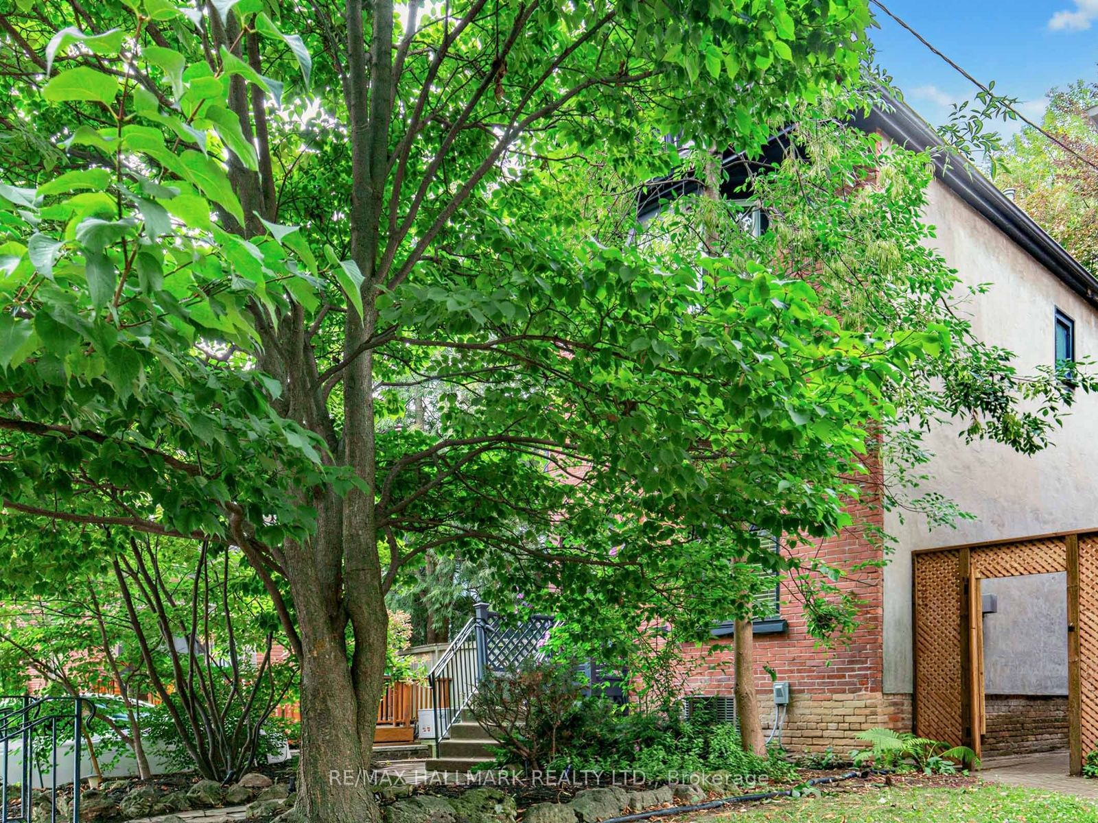 28 Condor Avenue, Toronto, ON M4J 3M8 photo 4
