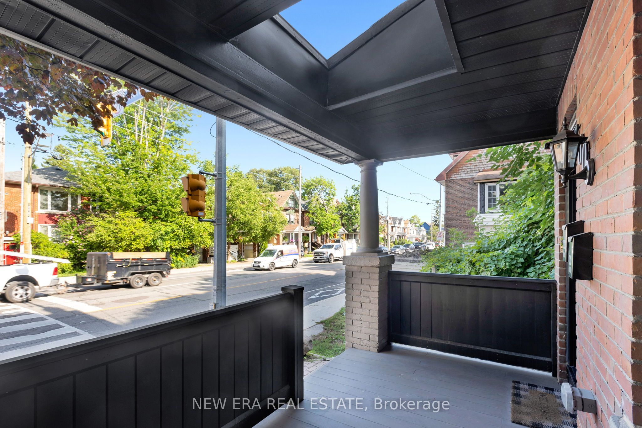 360 Woodbine Avenue, Toronto, ON M4L 3P6 photo 3