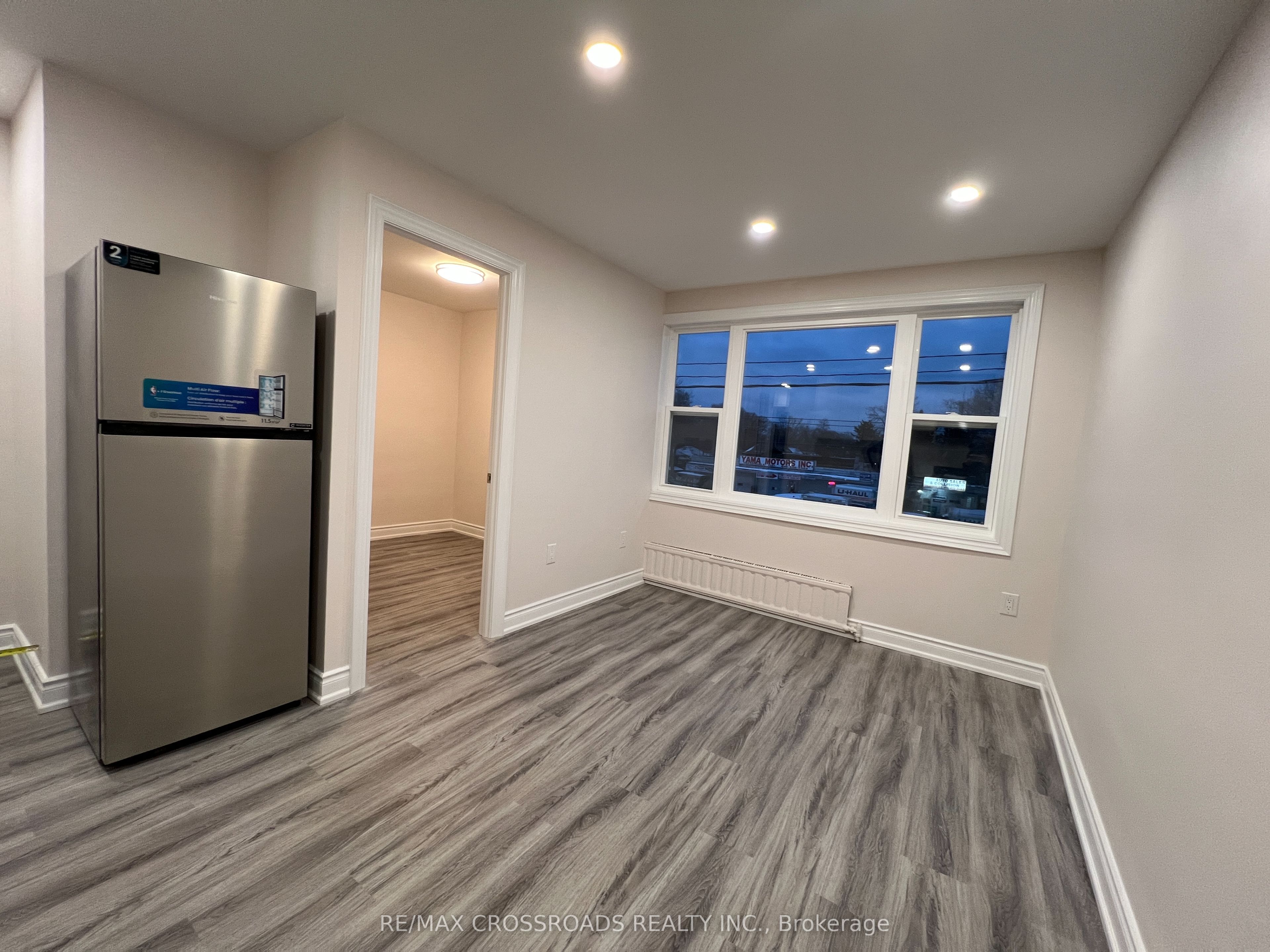 1324B GERRARD Street E APT 1, Toronto, ON M4L 1Z1 photo 3