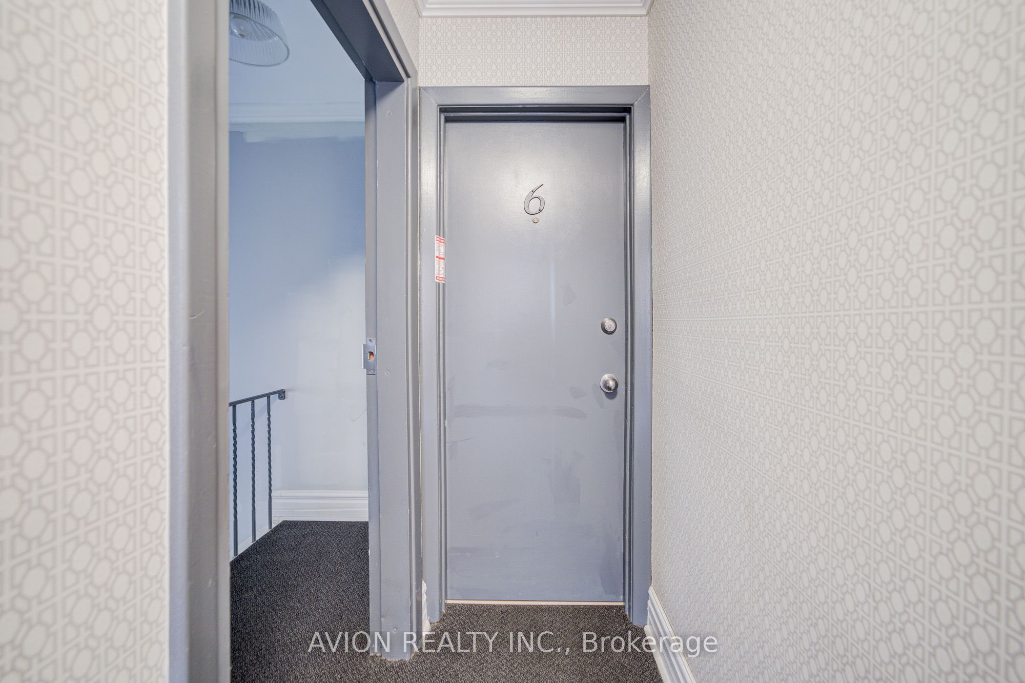 882 Broadview Avenue Unit 6, Toronto, ON M4K 2R1 photo 4