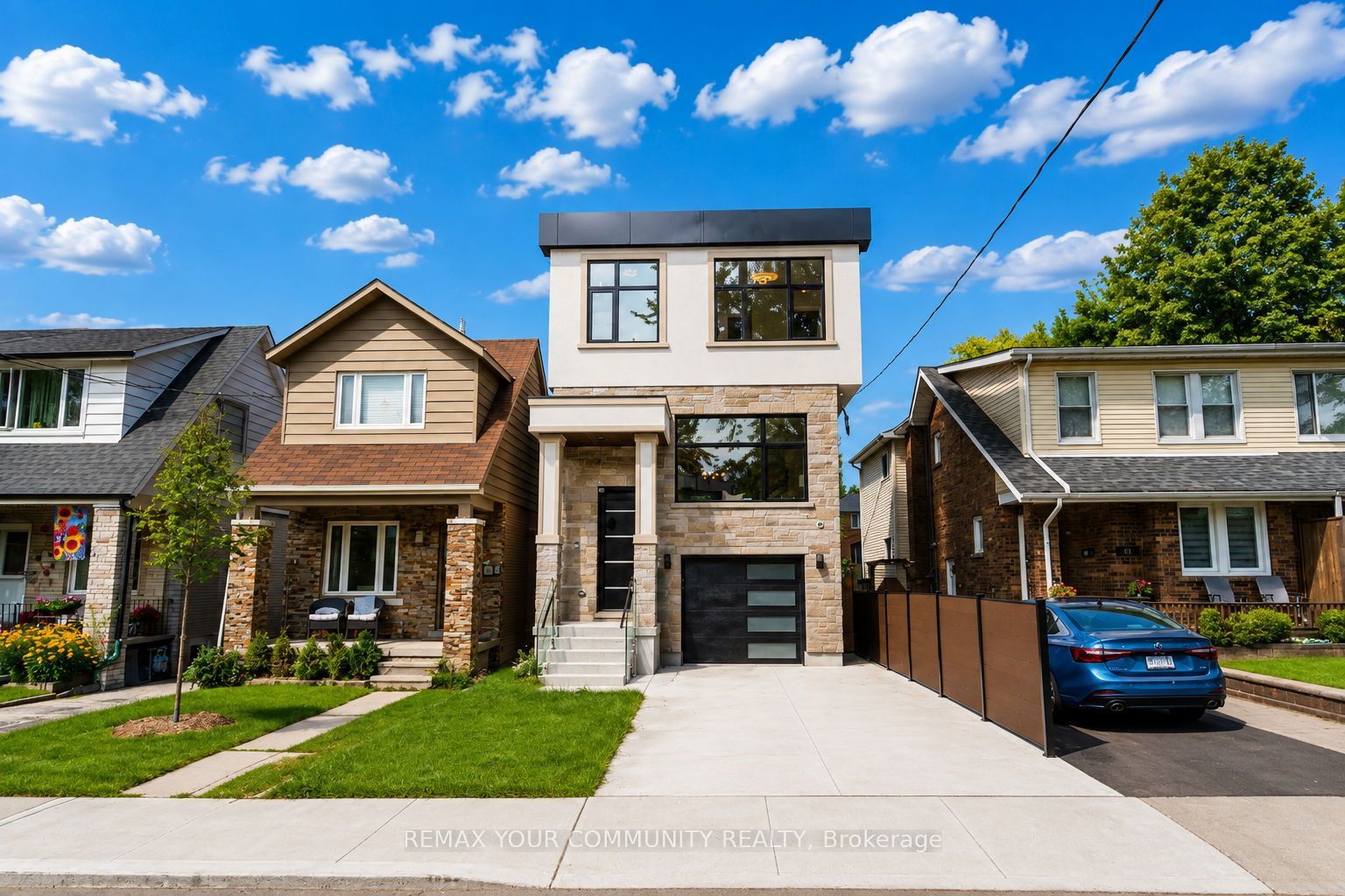 49 Wayland Avenue, Toronto, ON M4E 3C8 photo 2