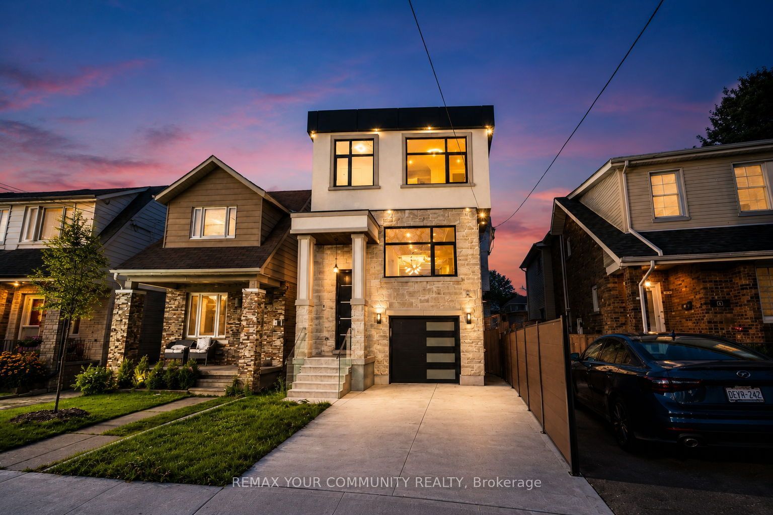49 Wayland Avenue, Toronto, ON M4E 3C8 photo 3