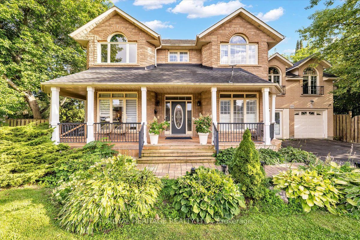 828 Wildflower Court, Oshawa, ON L1G 7Z4 photo 2