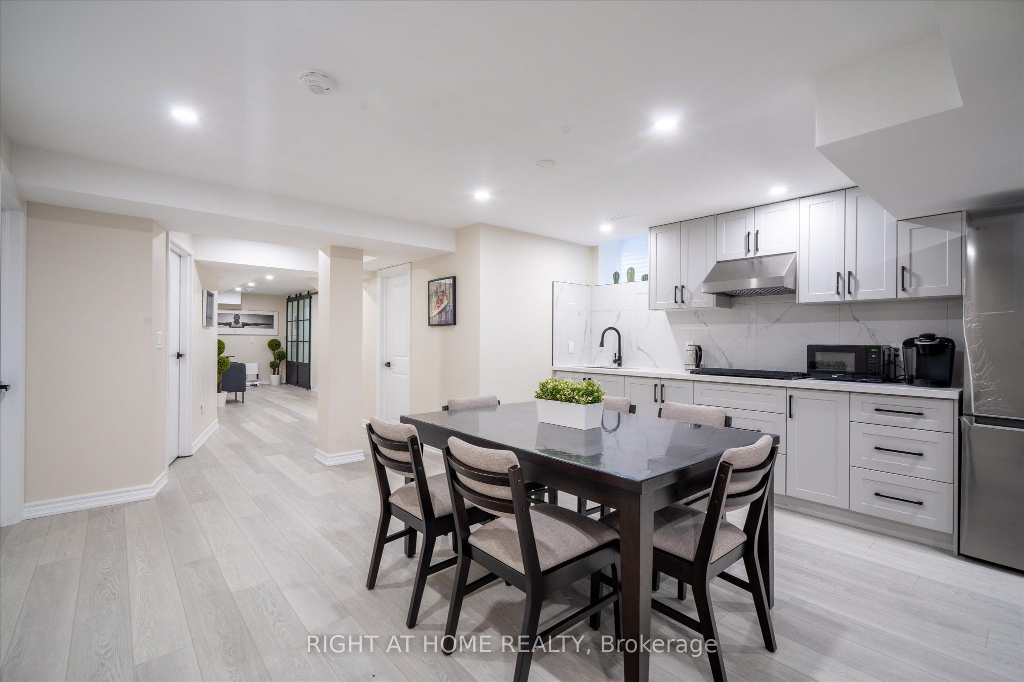 40 Stannardville Drive, Ajax, ON L1T 0N9 photo 4