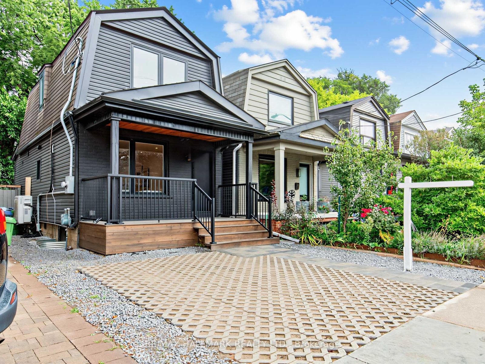 227 Donlands Avenue, Toronto, ON M4J 3P9 photo 2