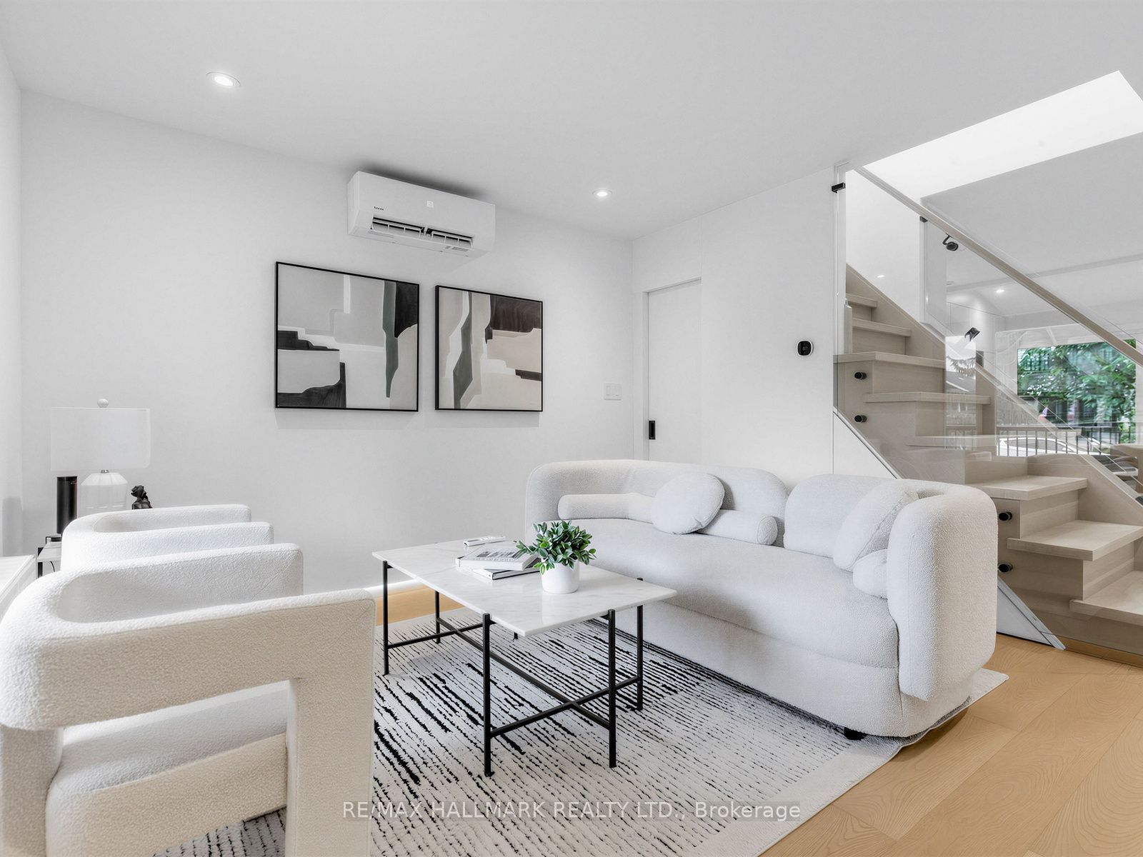 227 Donlands Avenue, Toronto, ON M4J 3P9 photo 5