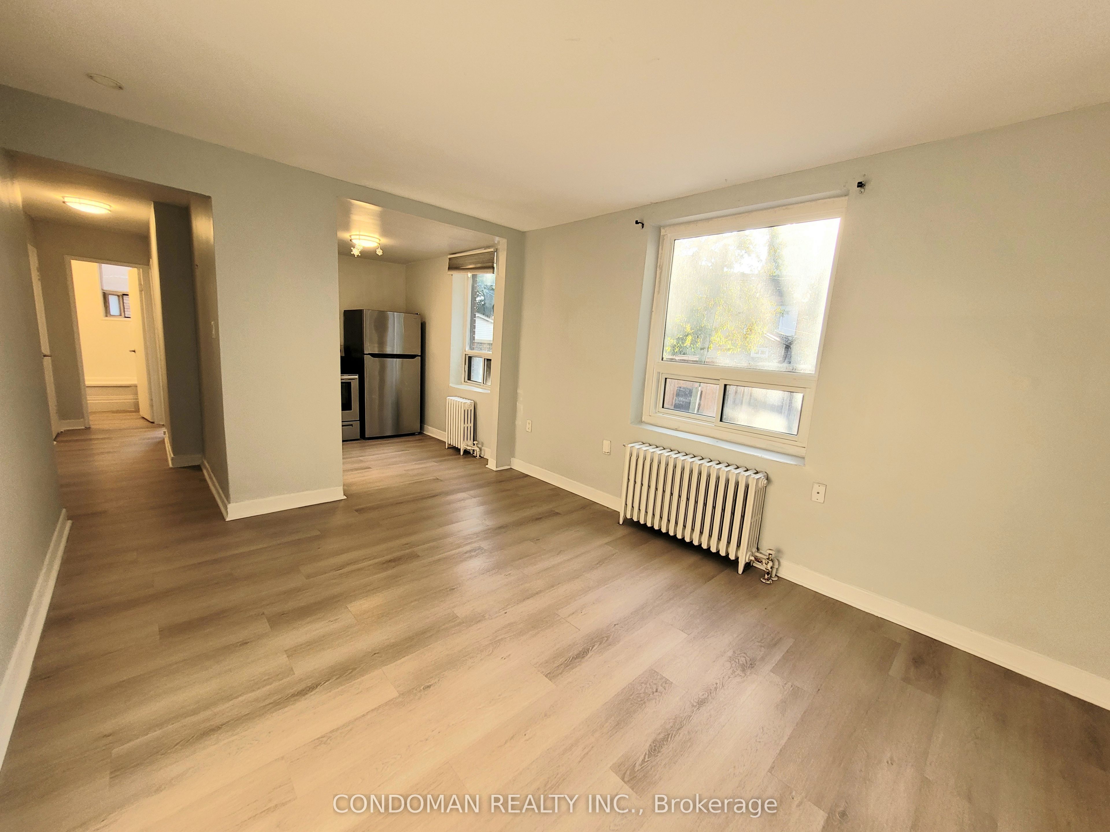 852 Broadview Avenue 104, Toronto, ON M4K 2R1 photo 2