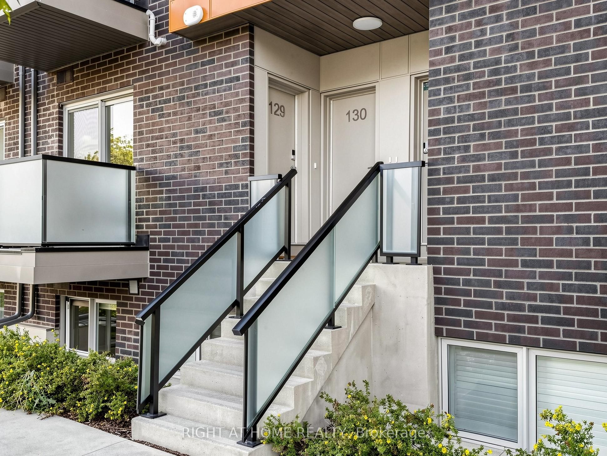 1081 Danforth Road 129, Toronto, ON M1J 0B2 photo 4