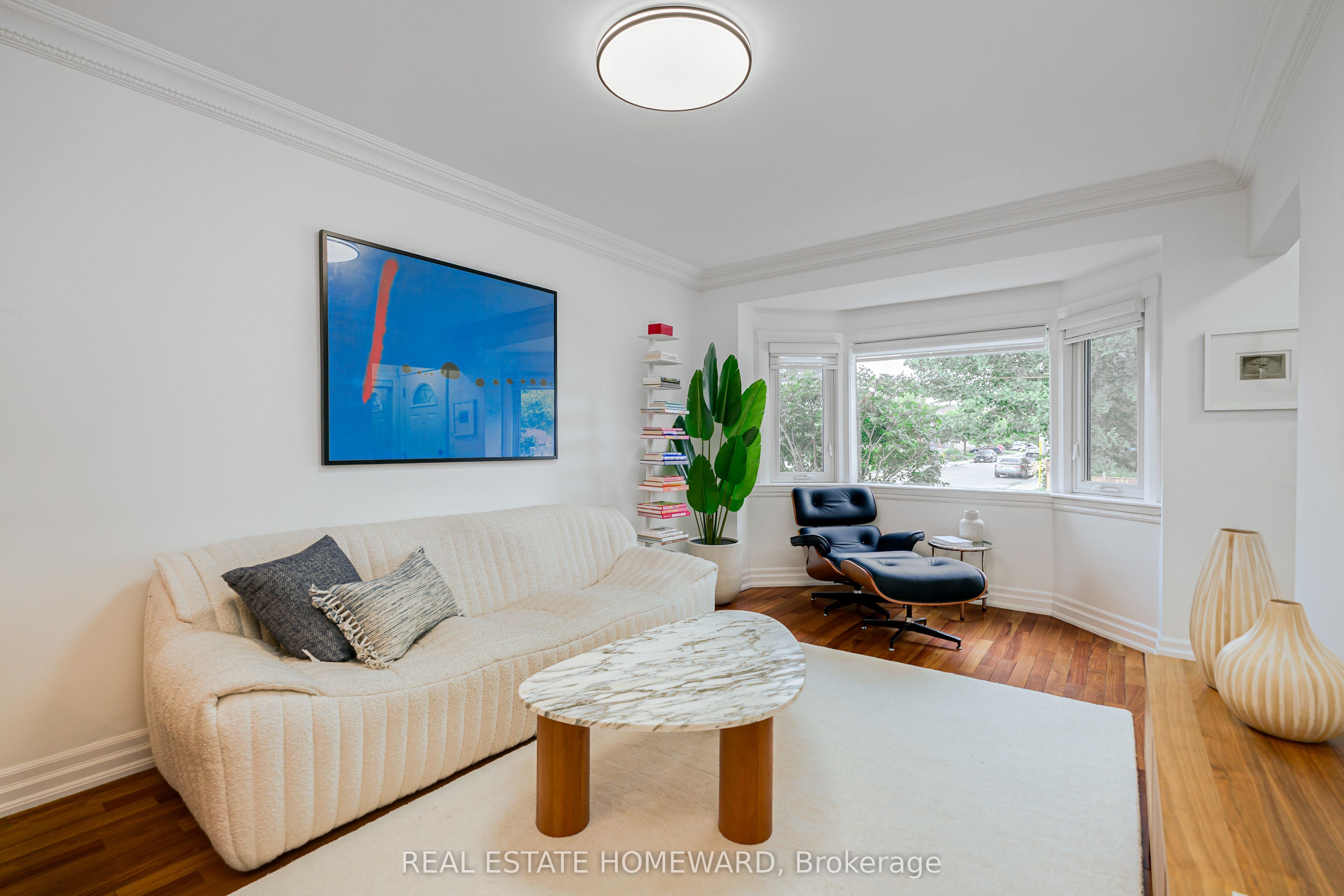 35 Memorial Park Avenue, Toronto, ON M4J 2J7 photo 2