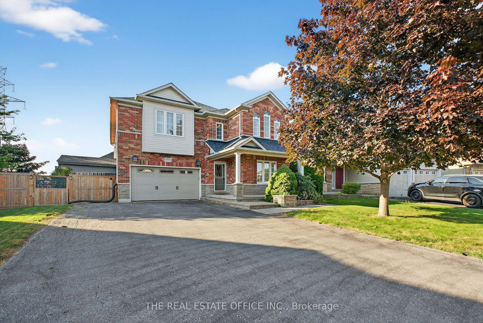 1772 Whitestone Court, Oshawa, ON L1K 2Z4