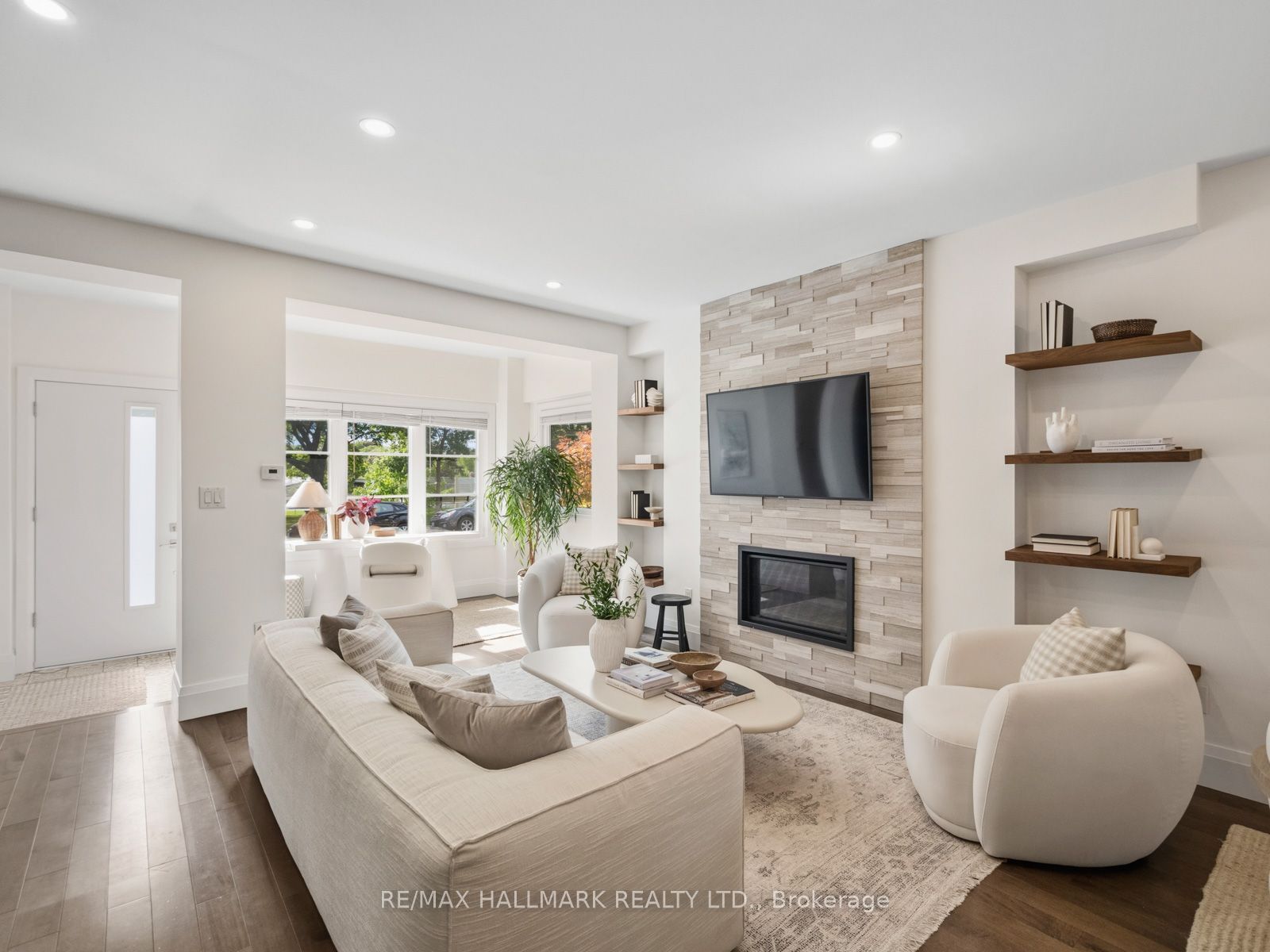 189 Greenwood Avenue, Toronto, ON M4L 2P8 photo 4