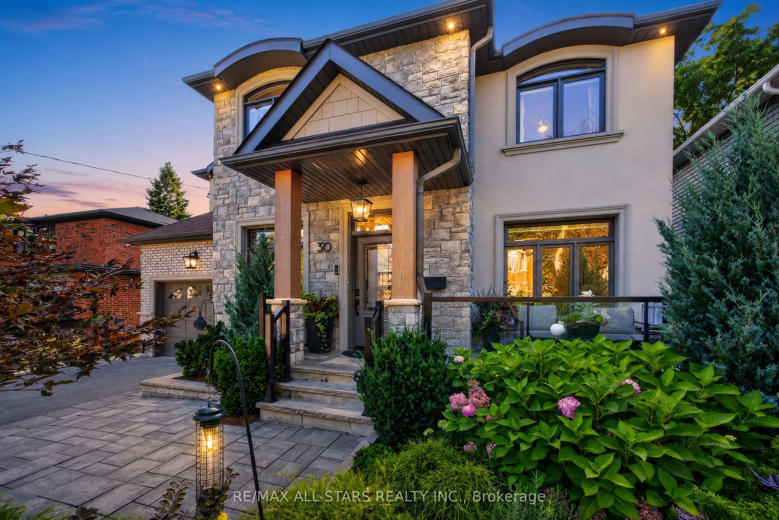 30 St Quentin Avenue, Toronto, ON M1M 2M8 photo 4