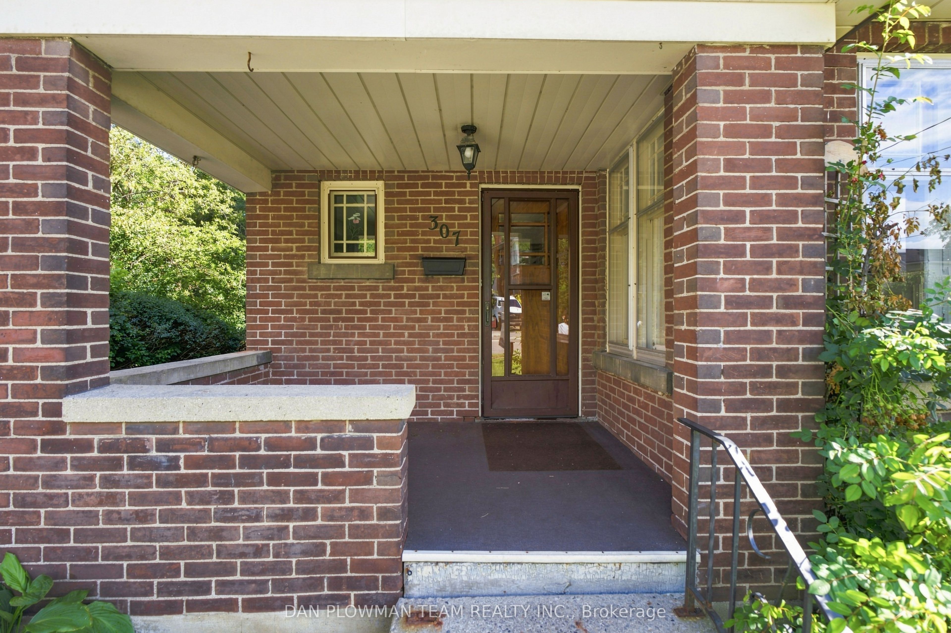 307 William Street E, Oshawa, ON L1G 1K9 photo 2