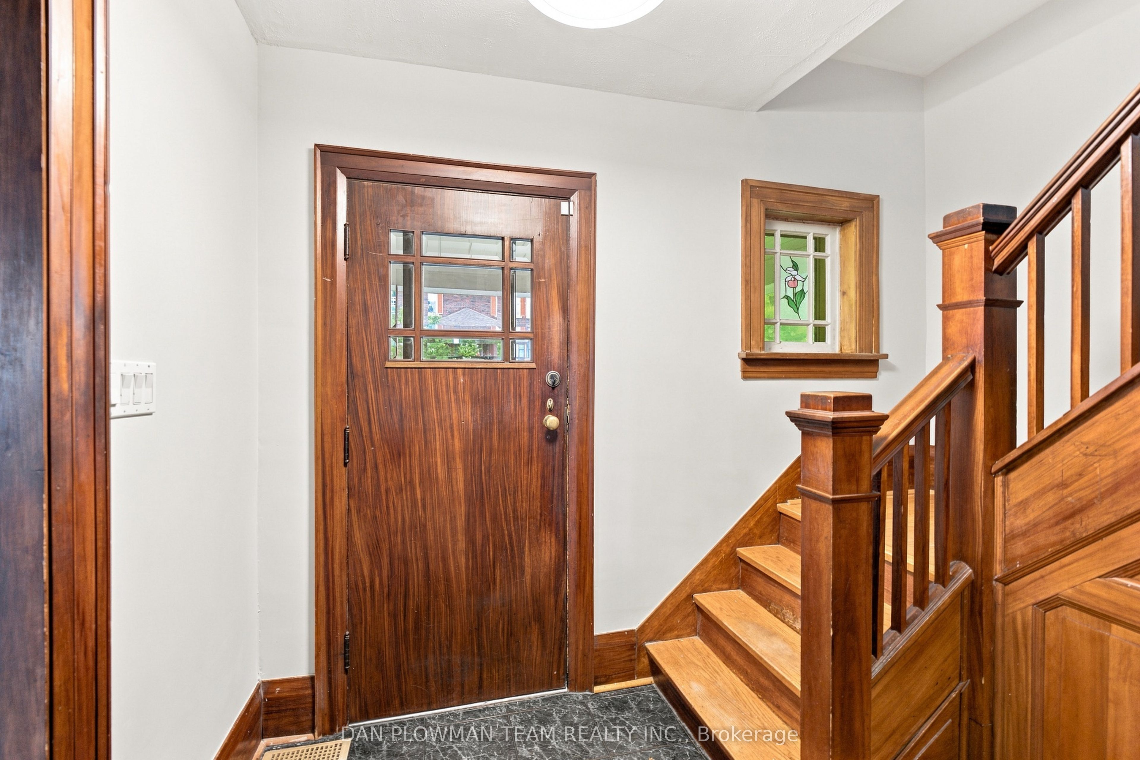 307 William Street E, Oshawa, ON L1G 1K9 photo 3