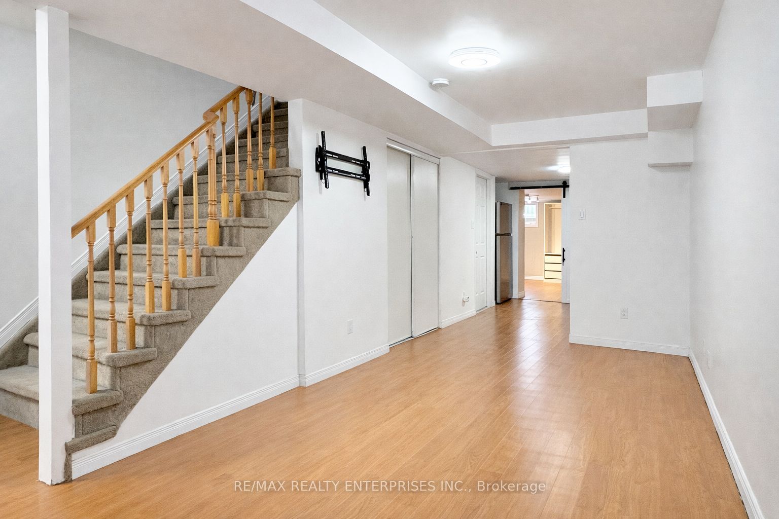 818 Buttonbush Court Lower, Oshawa, ON L1K 2H9 photo 4