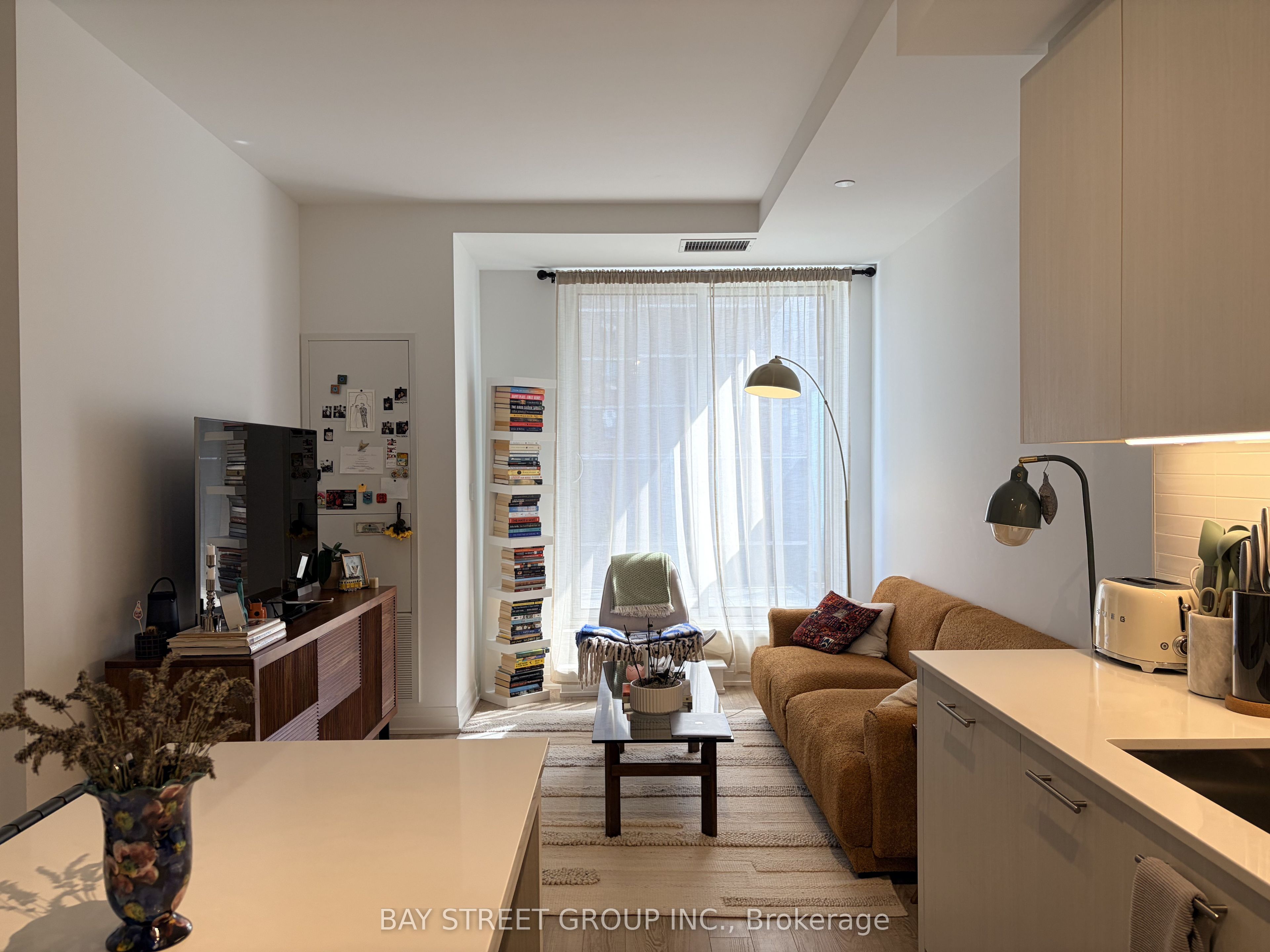 286 Main Street 508, Toronto, ON M4C 0B8 photo 4
