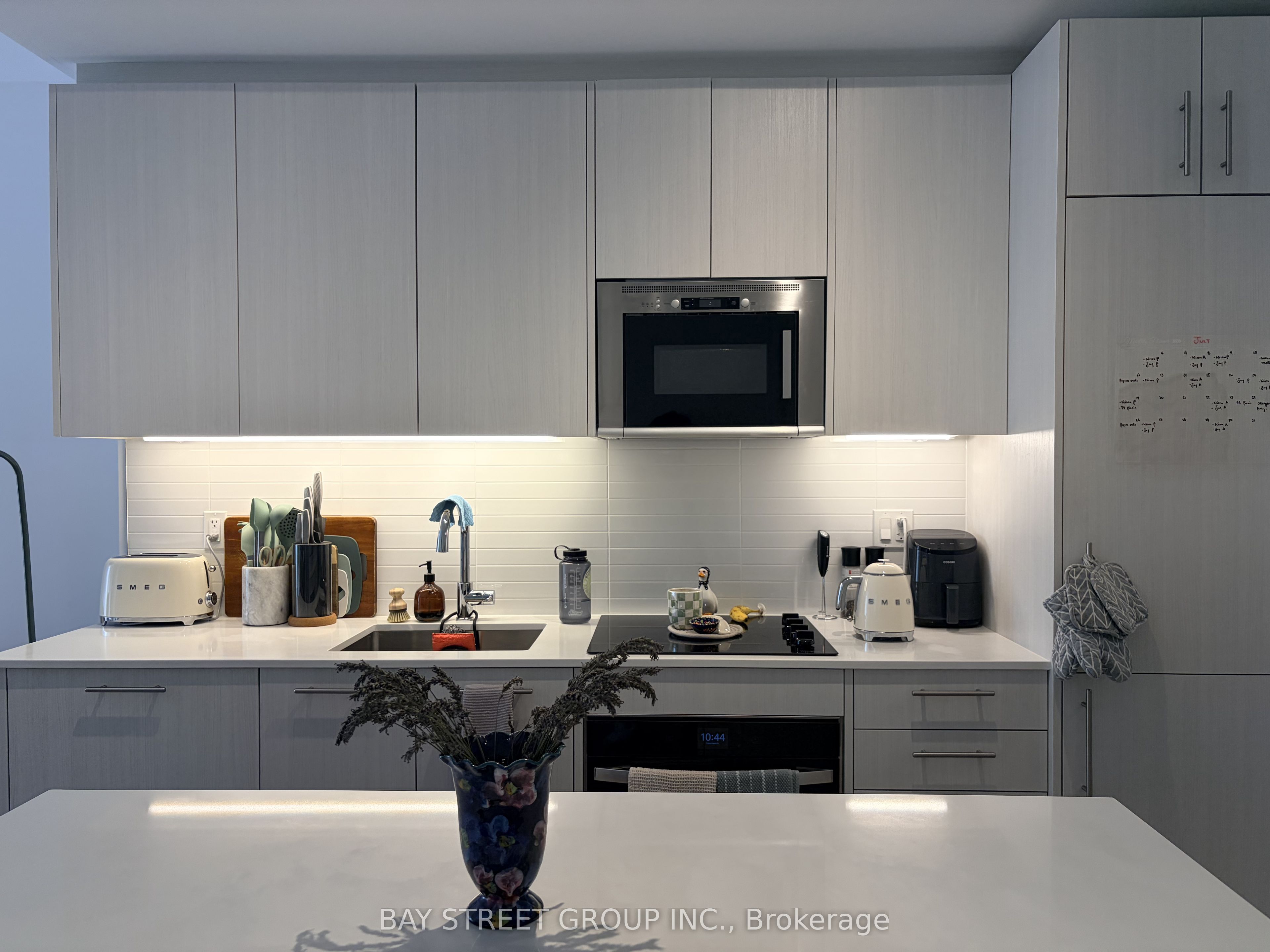 286 Main Street 508, Toronto, ON M4C 0B8 photo 5