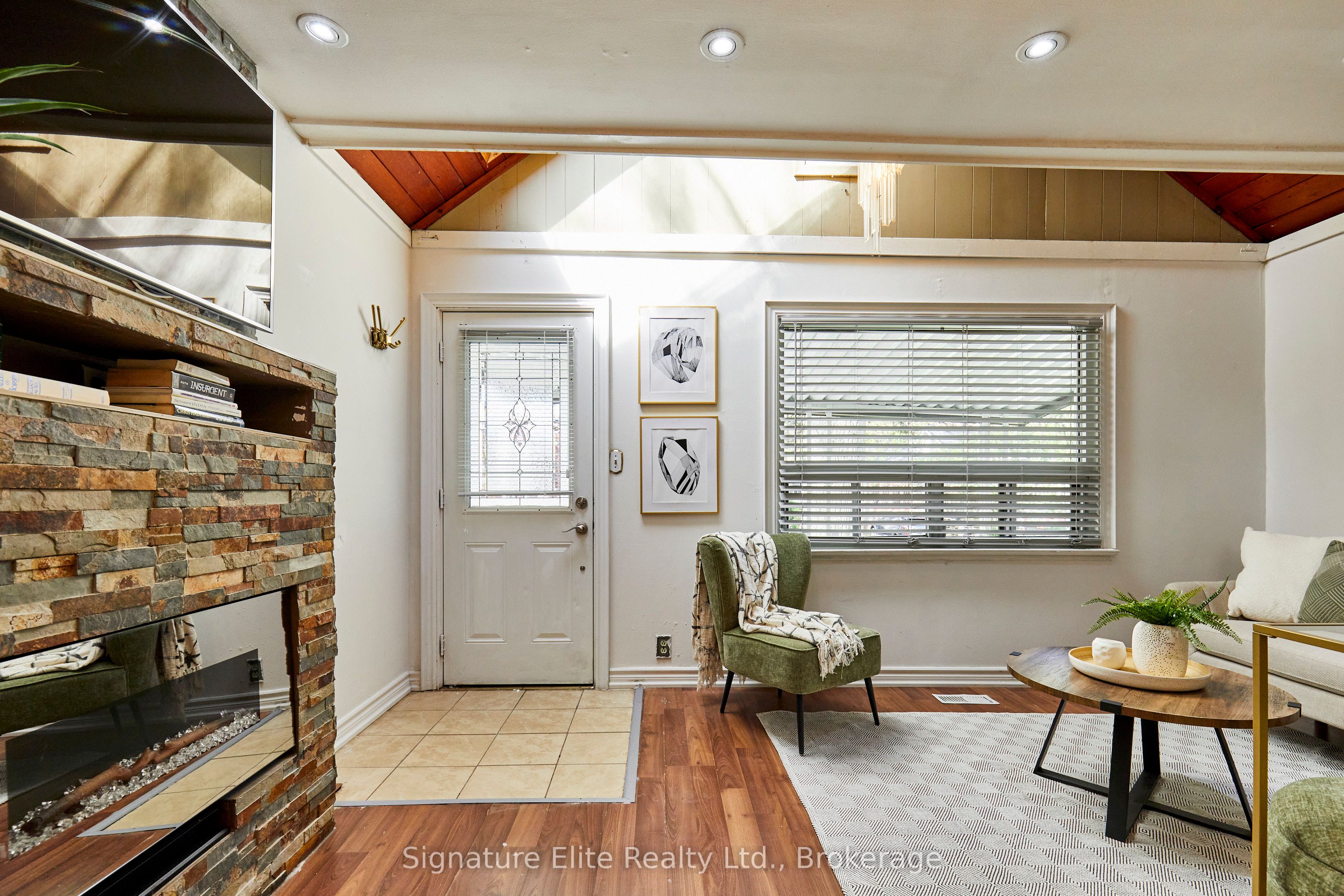 19 Kenworthy Avenue, Toronto, ON M1L 3B1 photo 4