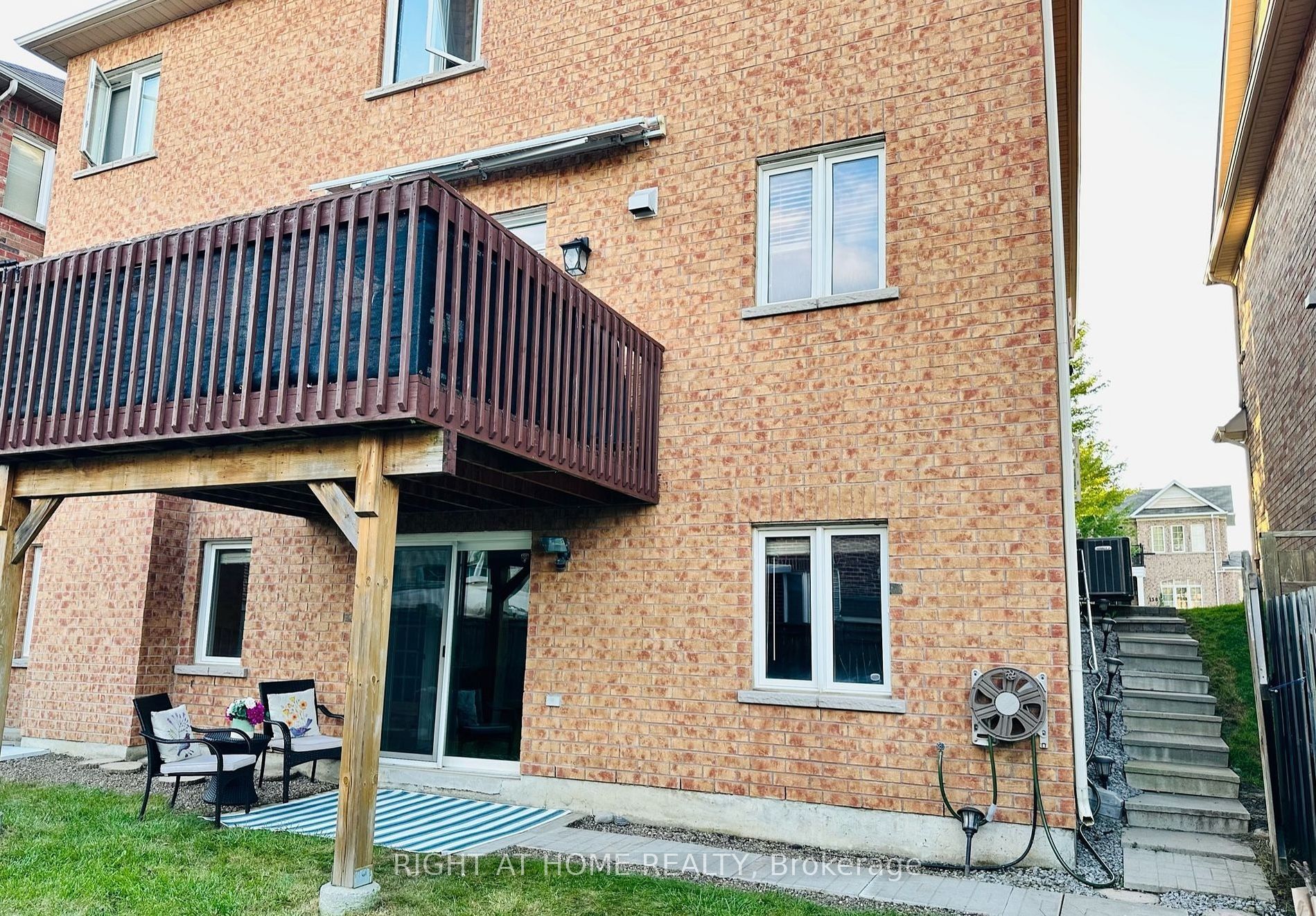 163 Williamson Drive E Lower, Ajax, ON L1Z 0G7 photo 3