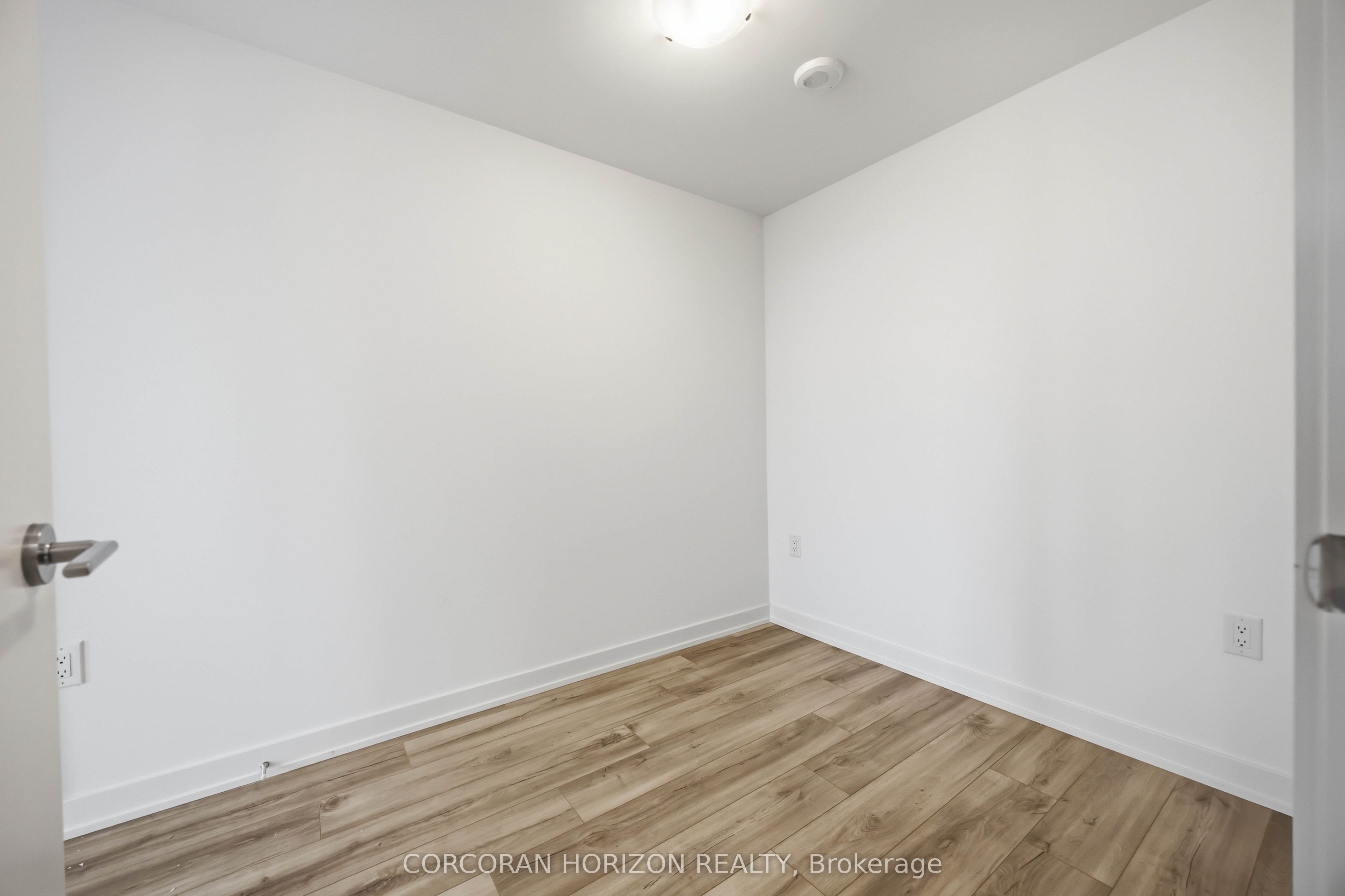 7439 Kingston Road 602, Toronto, ON M1B 0G1 photo 4