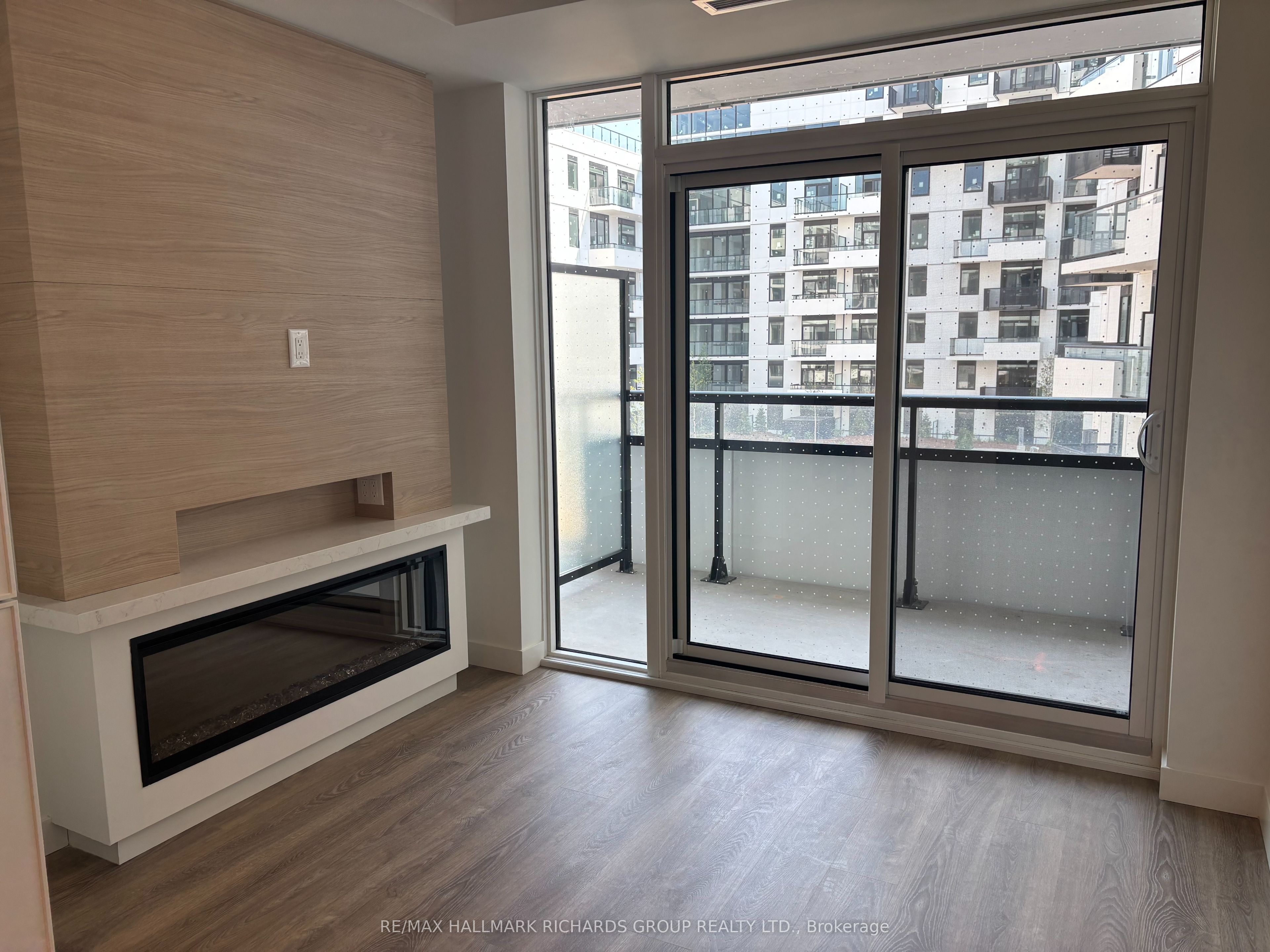 1050 Eastern Avenue 535, Toronto, ON M4L 0B7 photo 3
