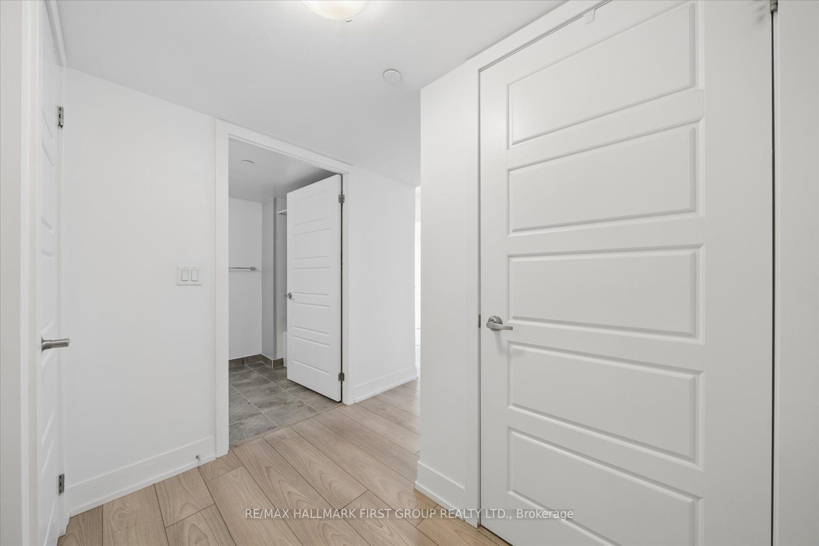1255 Bayly Street 409, Pickering, ON L1W 0C3 photo 4