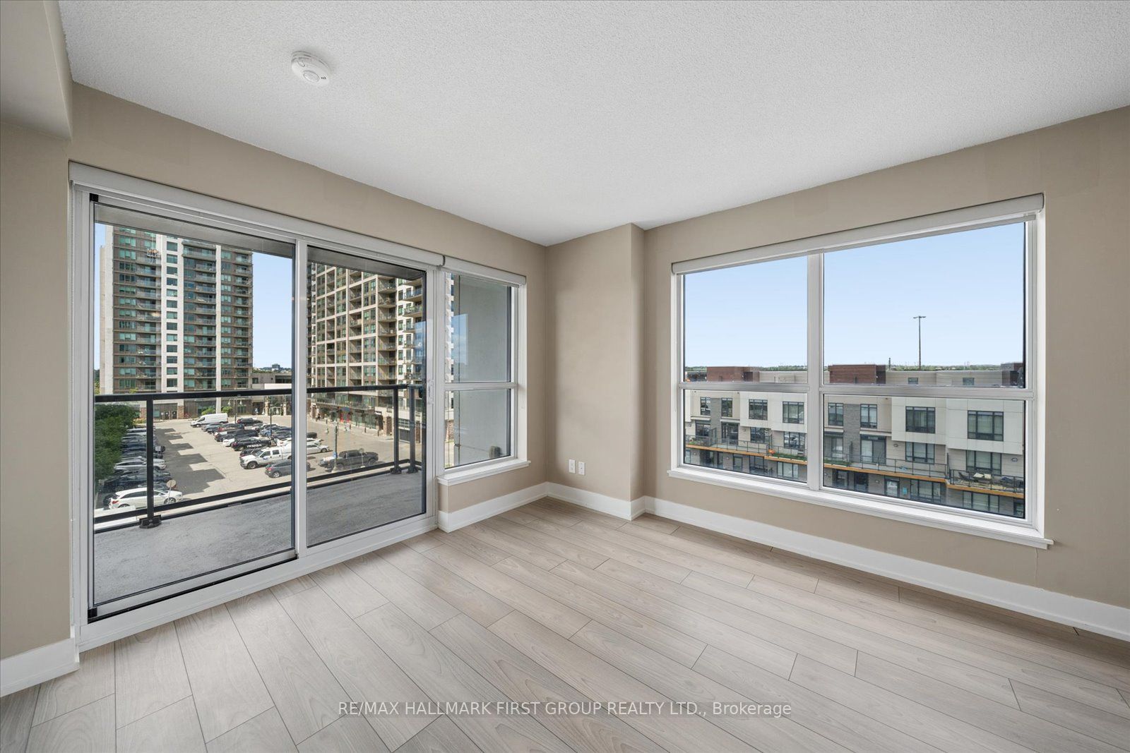 1255 Bayly Street 409, Pickering, ON L1W 0C3 photo 5