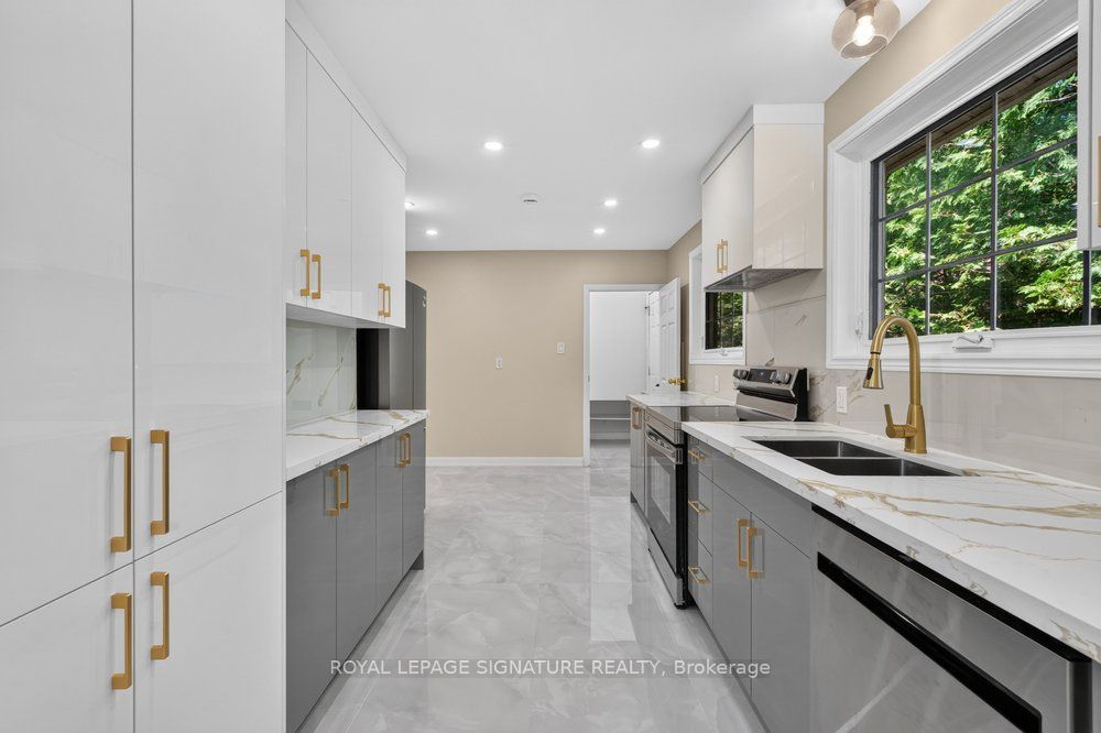 16 Earswick Drive, Toronto, ON M1E 1C6 photo 4