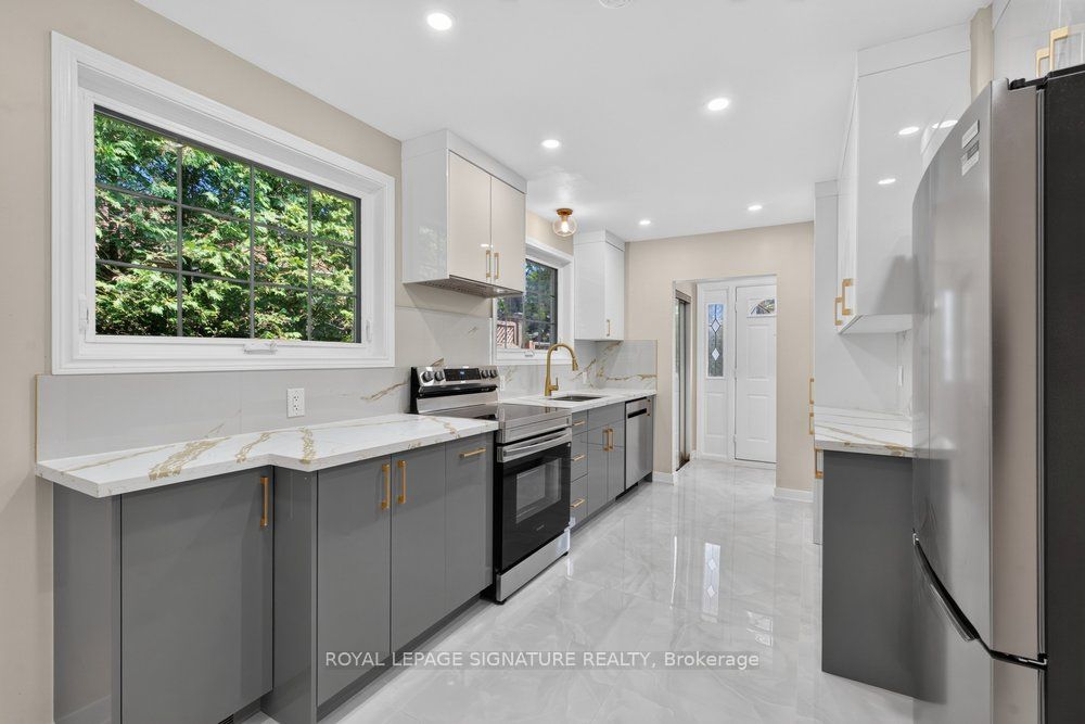 16 Earswick Drive, Toronto, ON M1E 1C6 photo 5