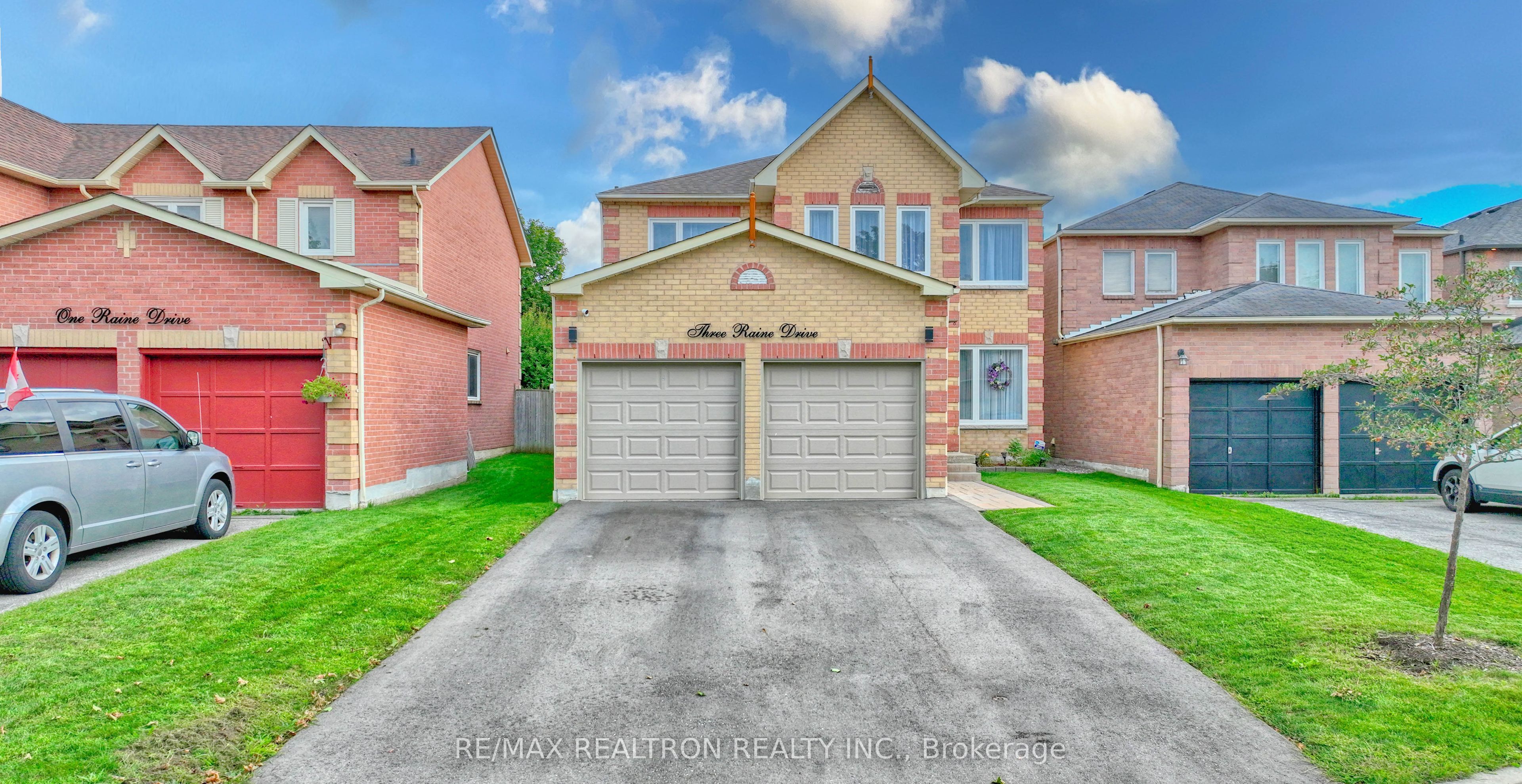 3 Raine Drive, Ajax, ON L1T 3L3 photo 2
