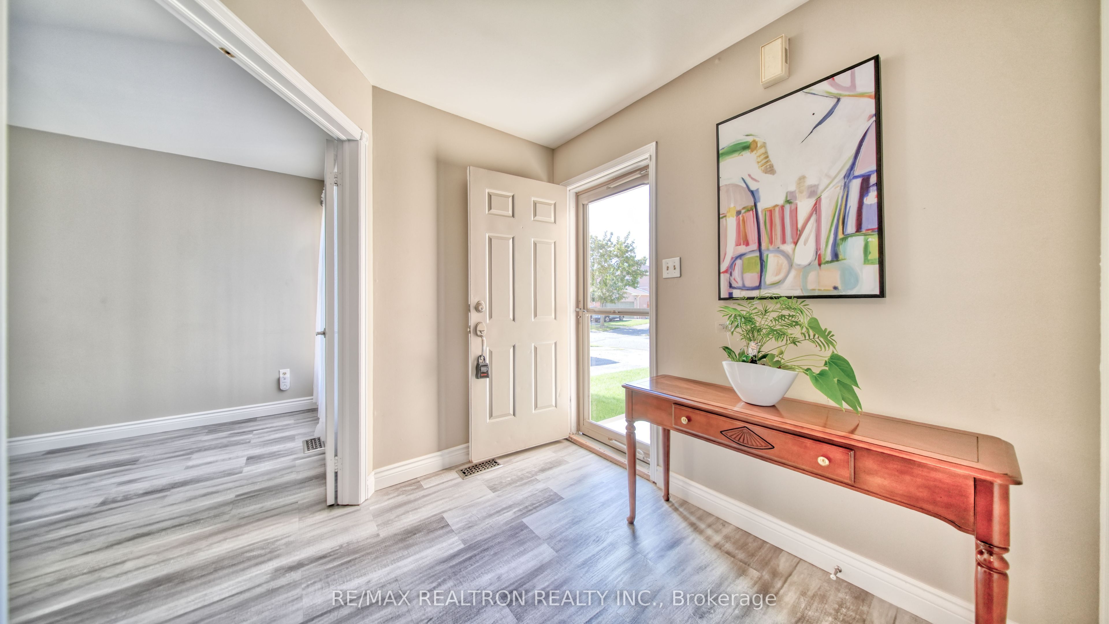 3 Raine Drive, Ajax, ON L1T 3L3 photo 3