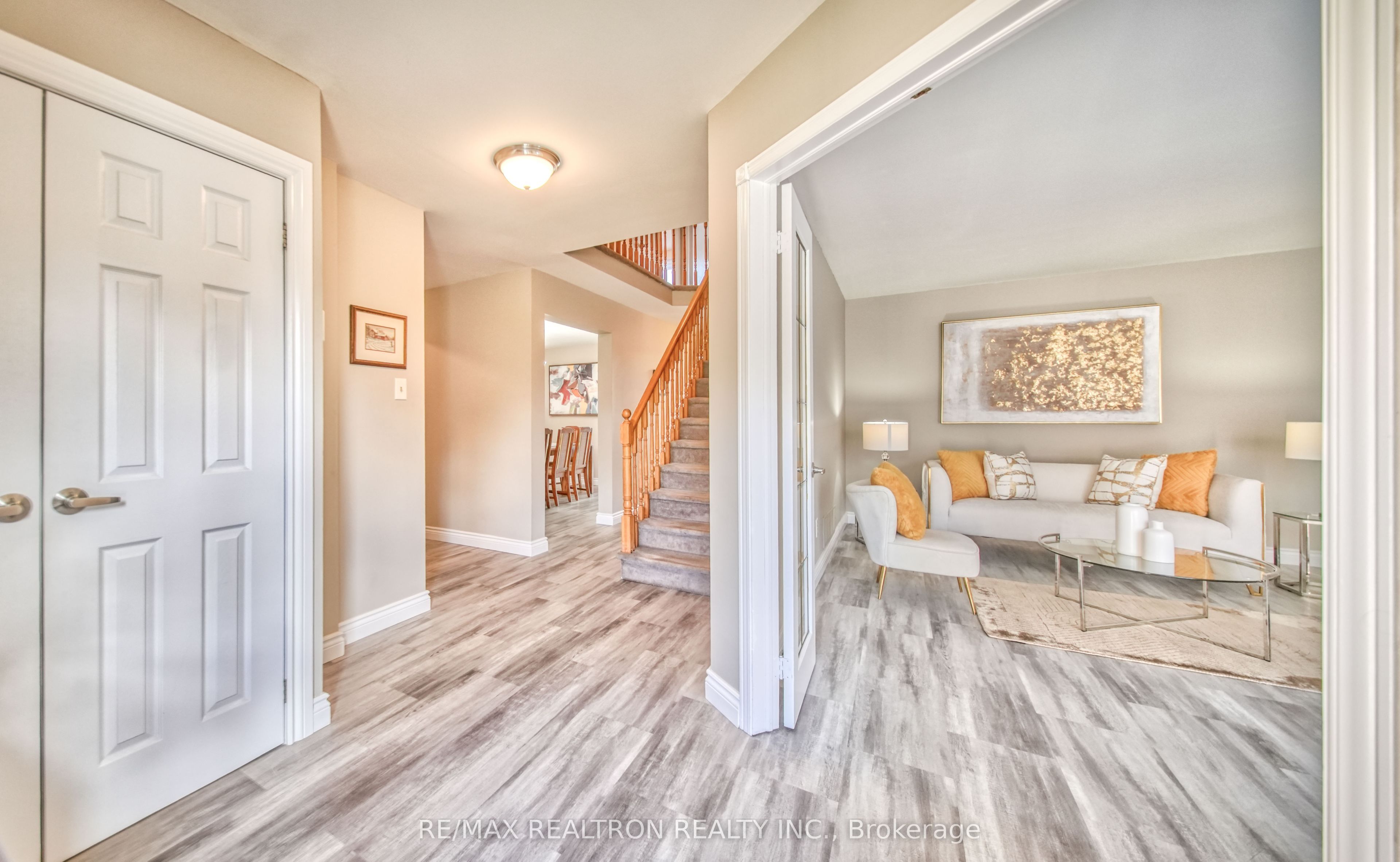 3 Raine Drive, Ajax, ON L1T 3L3 photo 4