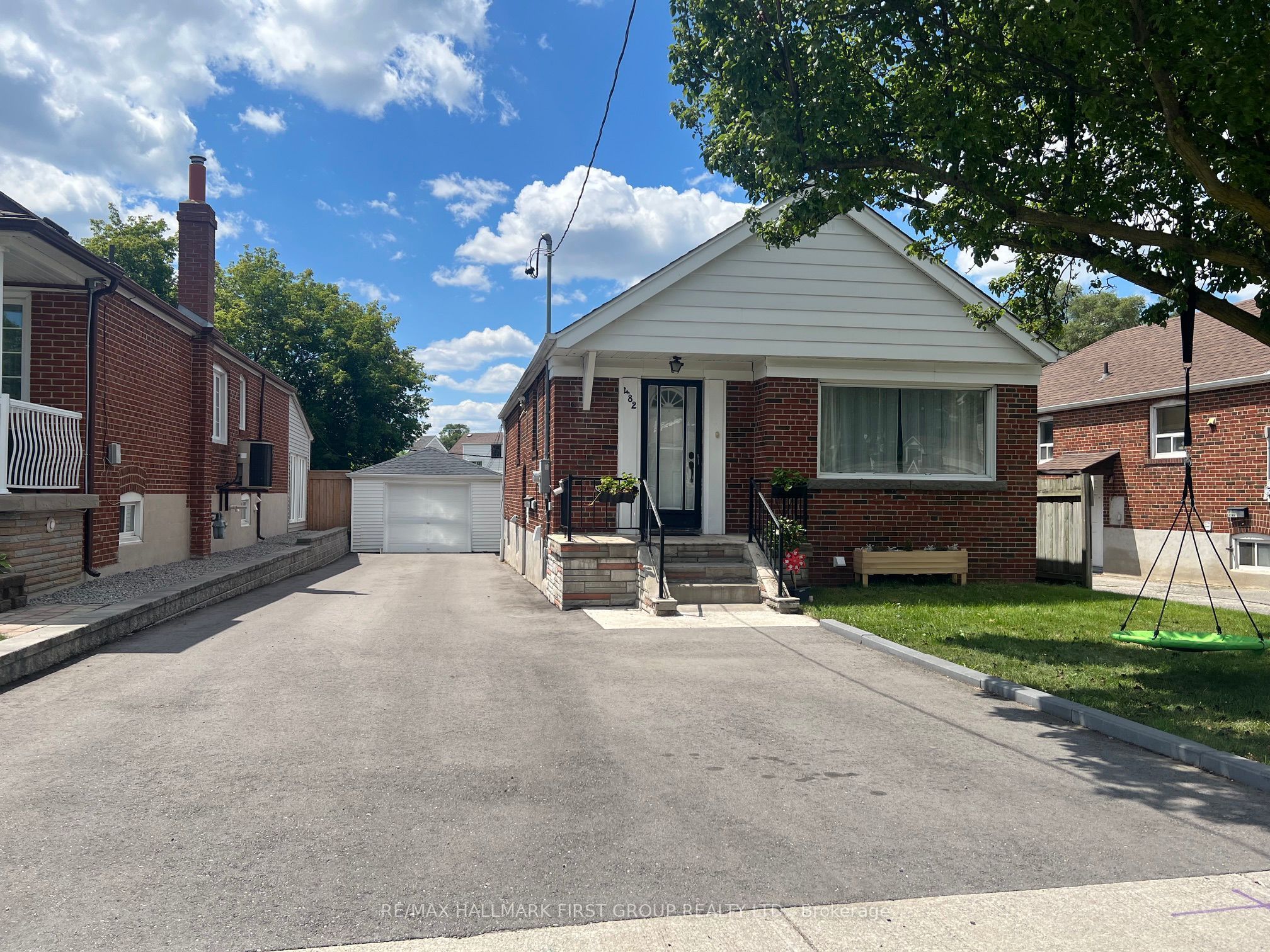 482 Warden Avenue, Toronto, ON M1L 3Z1