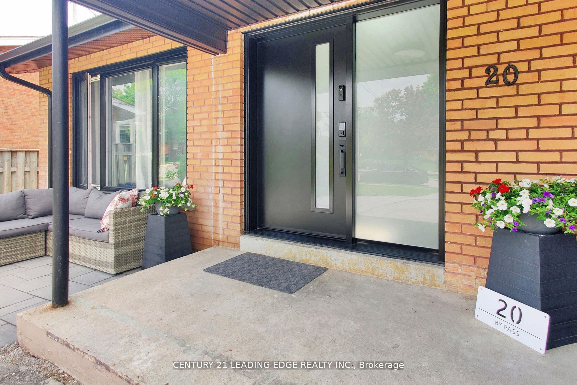 20 Bypass Court, Toronto, ON M1T 1L1 photo 2