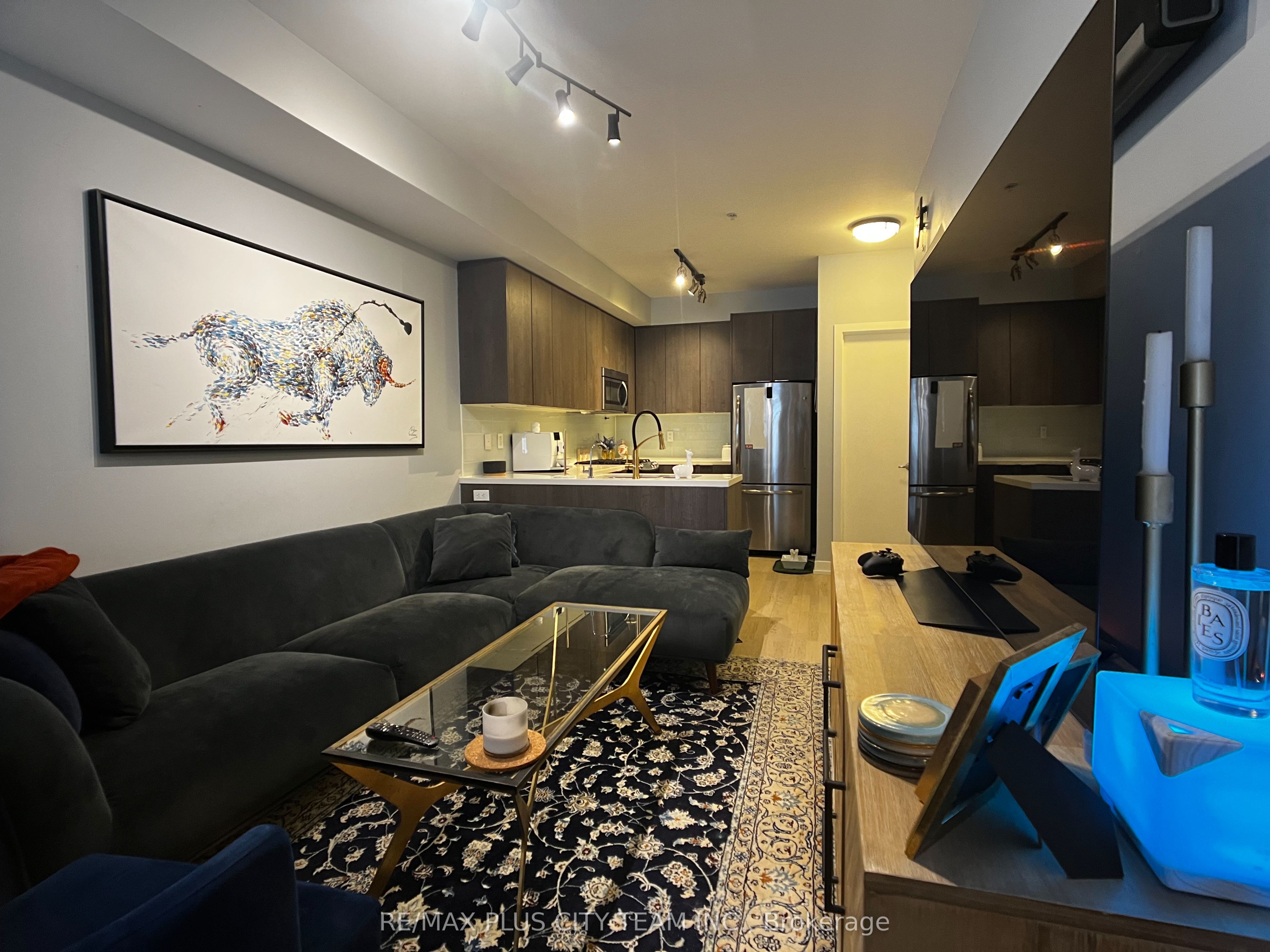 140 Broadview Avenue 34, Toronto, ON M4M 2G2 photo 2