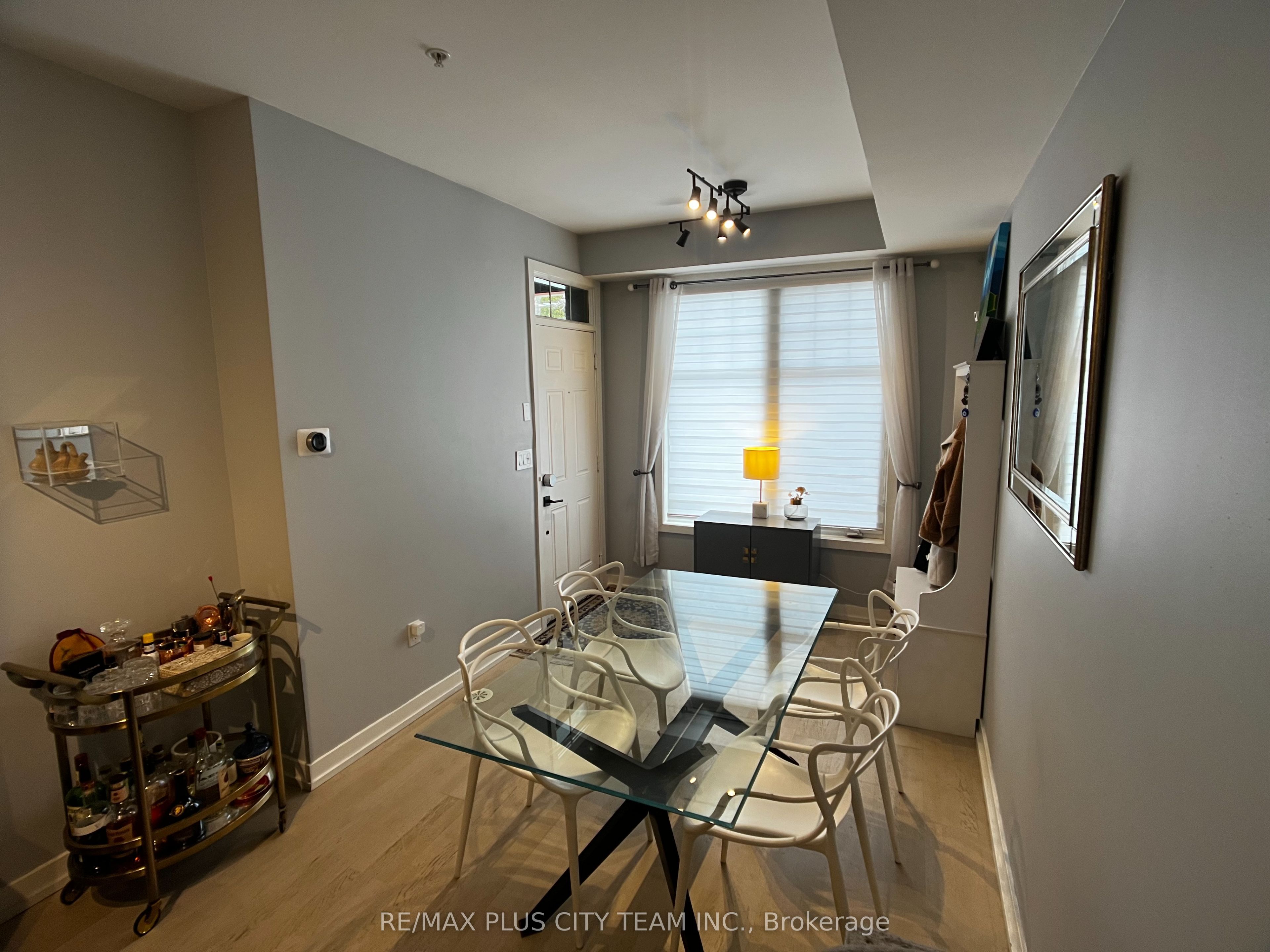 140 Broadview Avenue 34, Toronto, ON M4M 2G2 photo 5