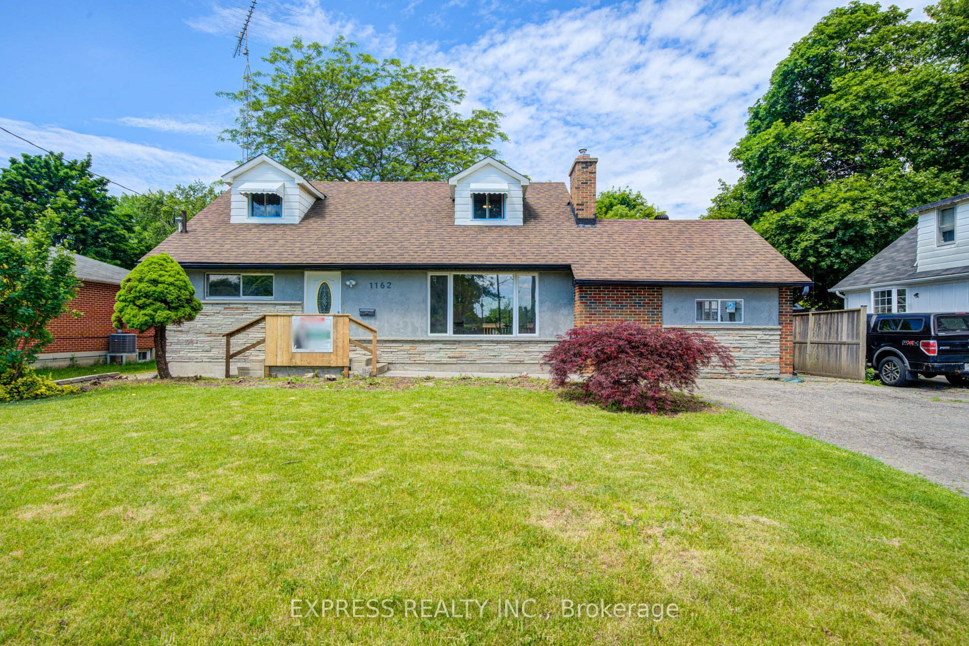 1162 Somerville Street, Oshawa, ON L1G 4K5