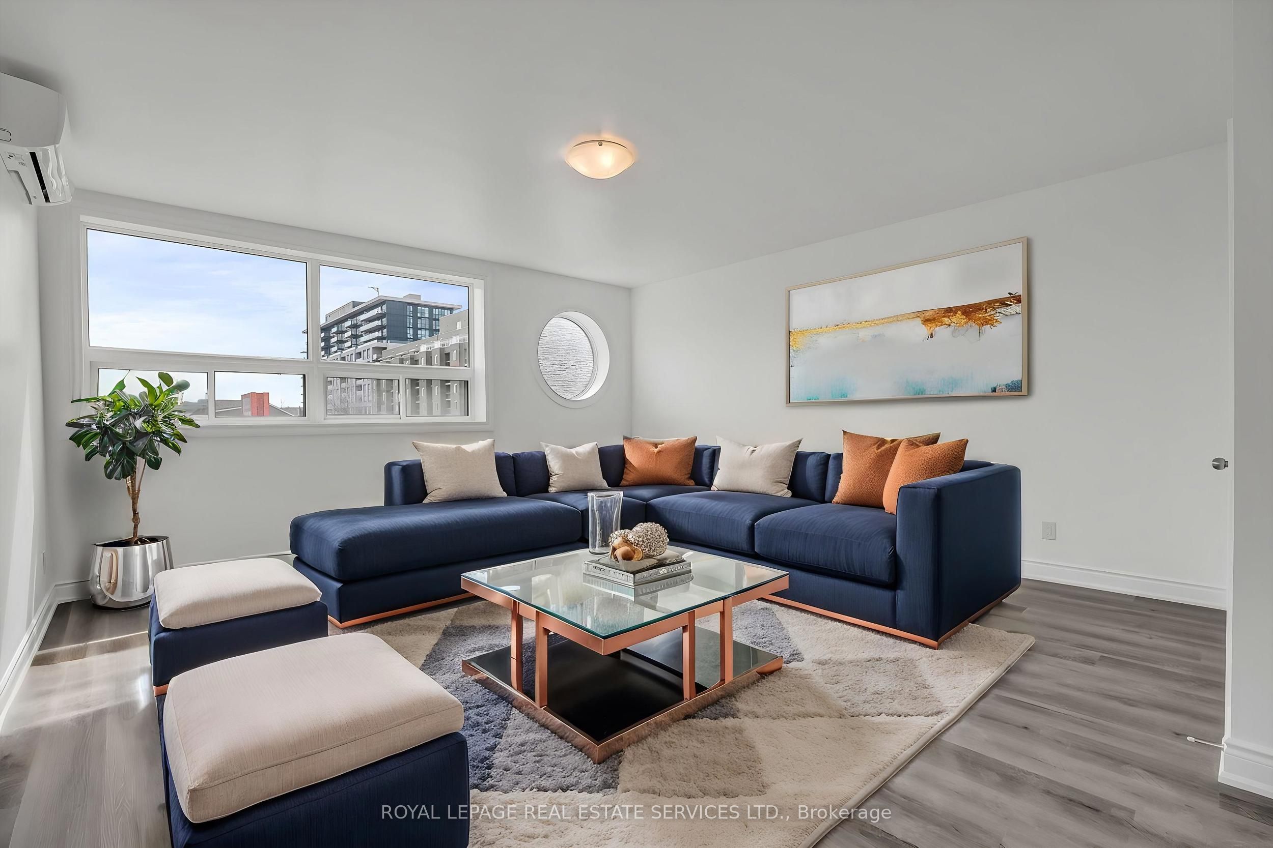 2820 Danforth Avenue 302, Toronto, ON M4C 1M1 photo 5