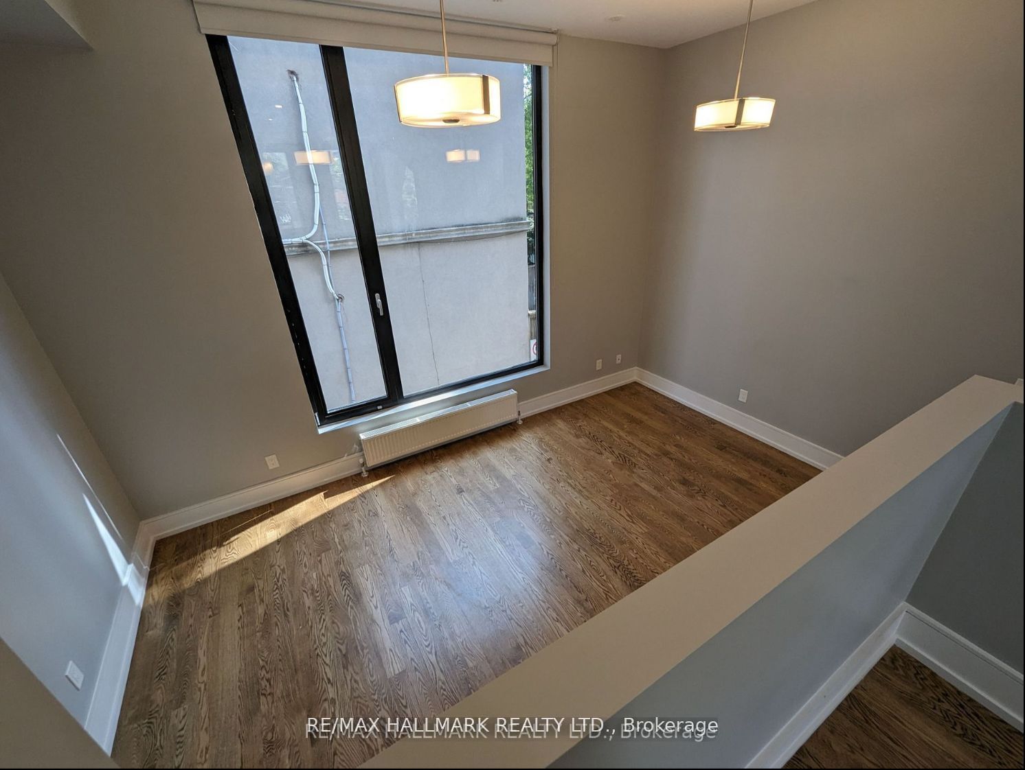 75 Saulter Street, Toronto, ON M4M 2H8 photo 3