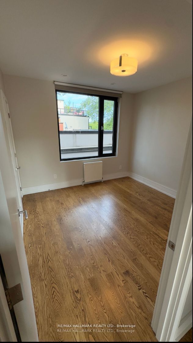 75 Saulter Street, Toronto, ON M4M 2H8 photo 5