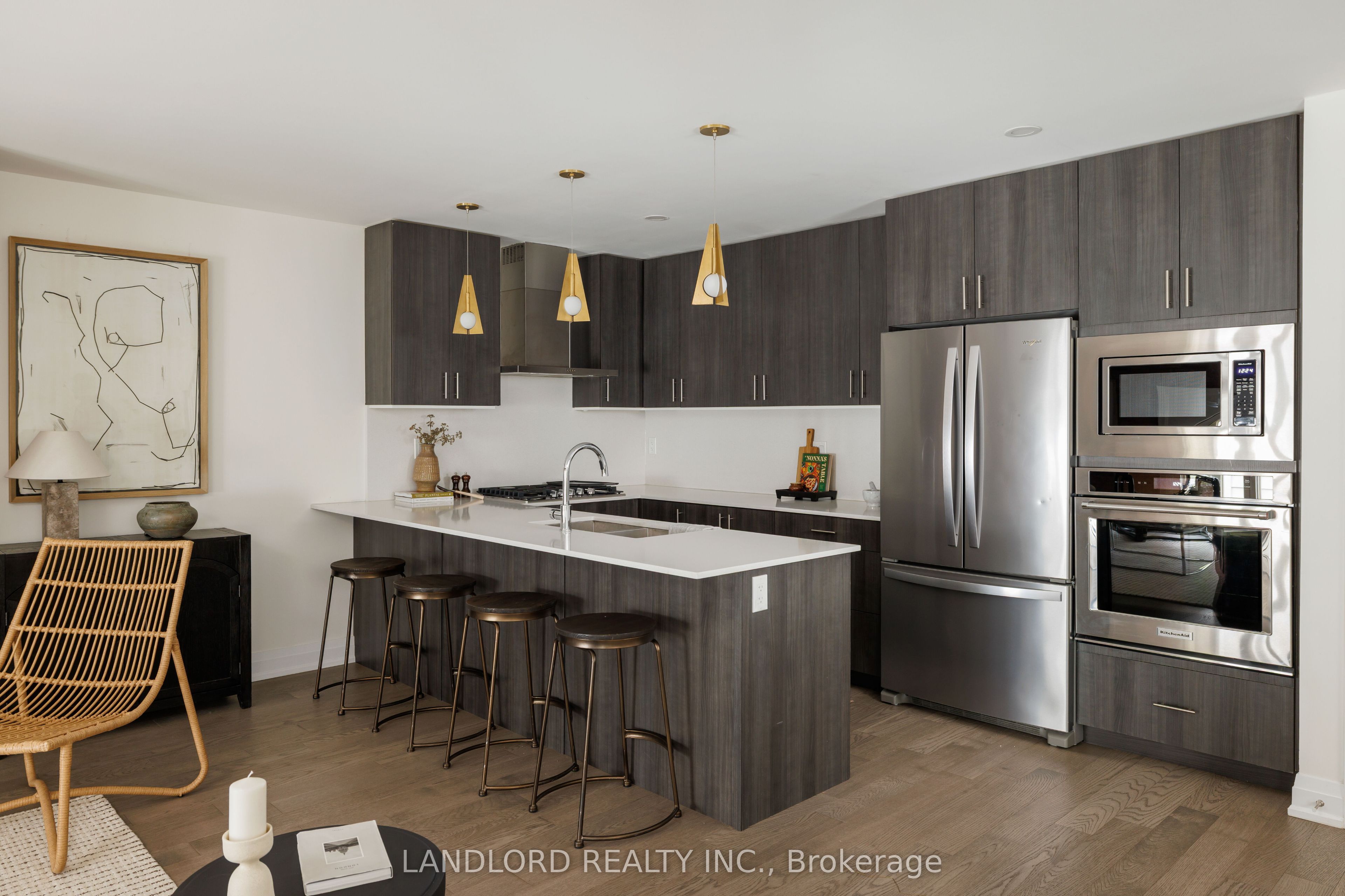 175 Jones Avenue 2, Toronto, ON M4M 3A2 photo 2